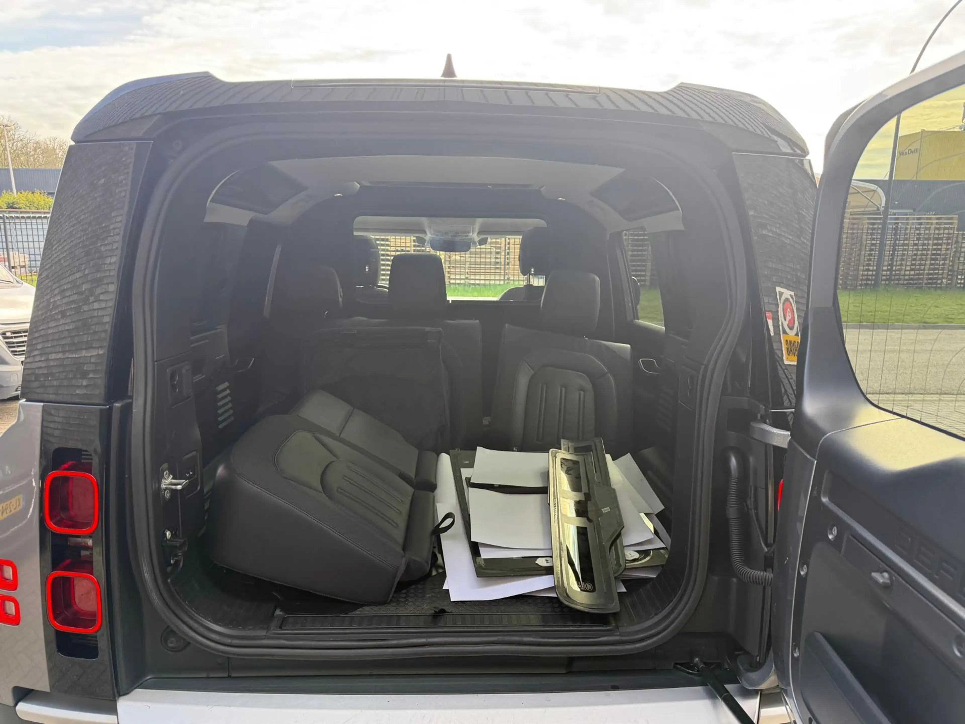 Land Rover Defender 2.0 D240 110 S | 3/6/12MND GARANTIE | GRIJSKENTEKE — photo 12