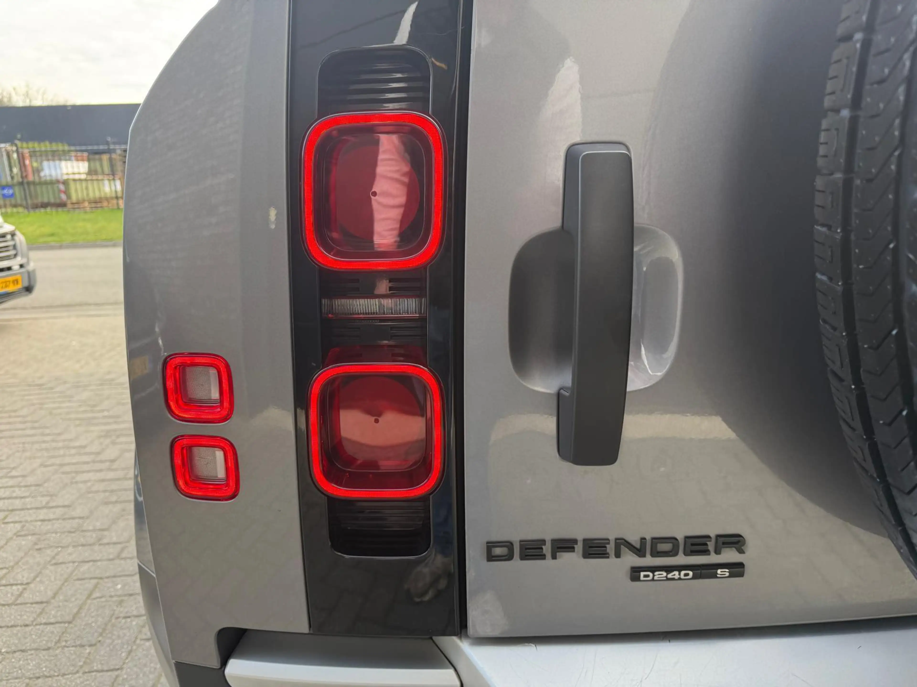 Land Rover Defender 2.0 D240 110 S | 3/6/12MND GARANTIE | GRIJSKENTEKE — photo 11