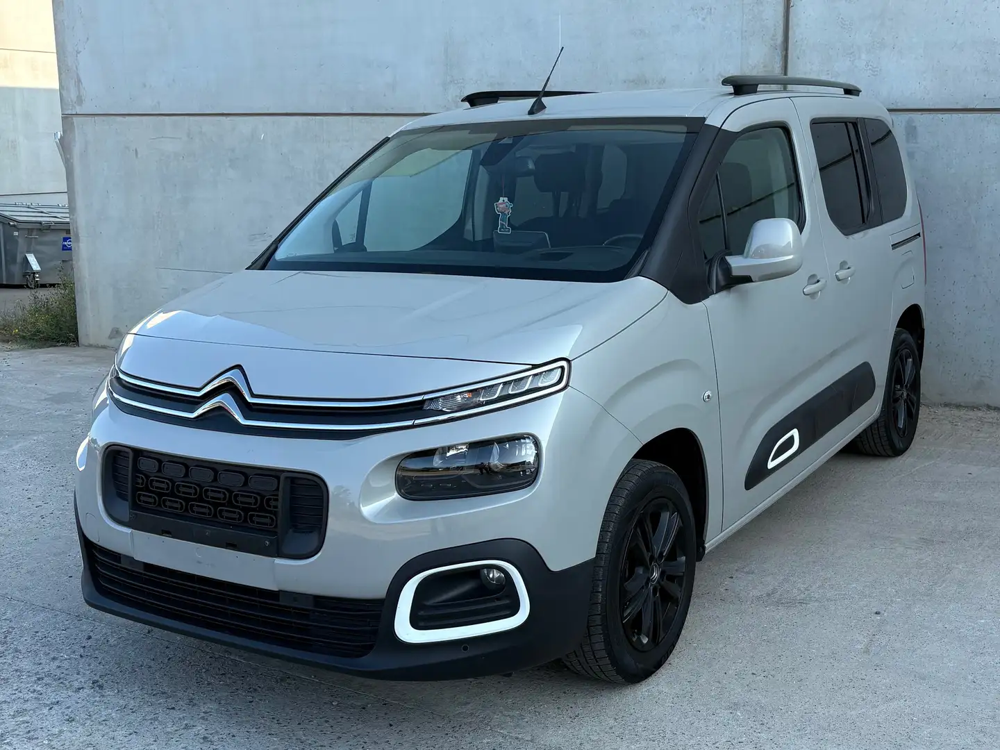 Citroen Berlingo 1.5 BlueHDi M Shine XTR S Beige - 2