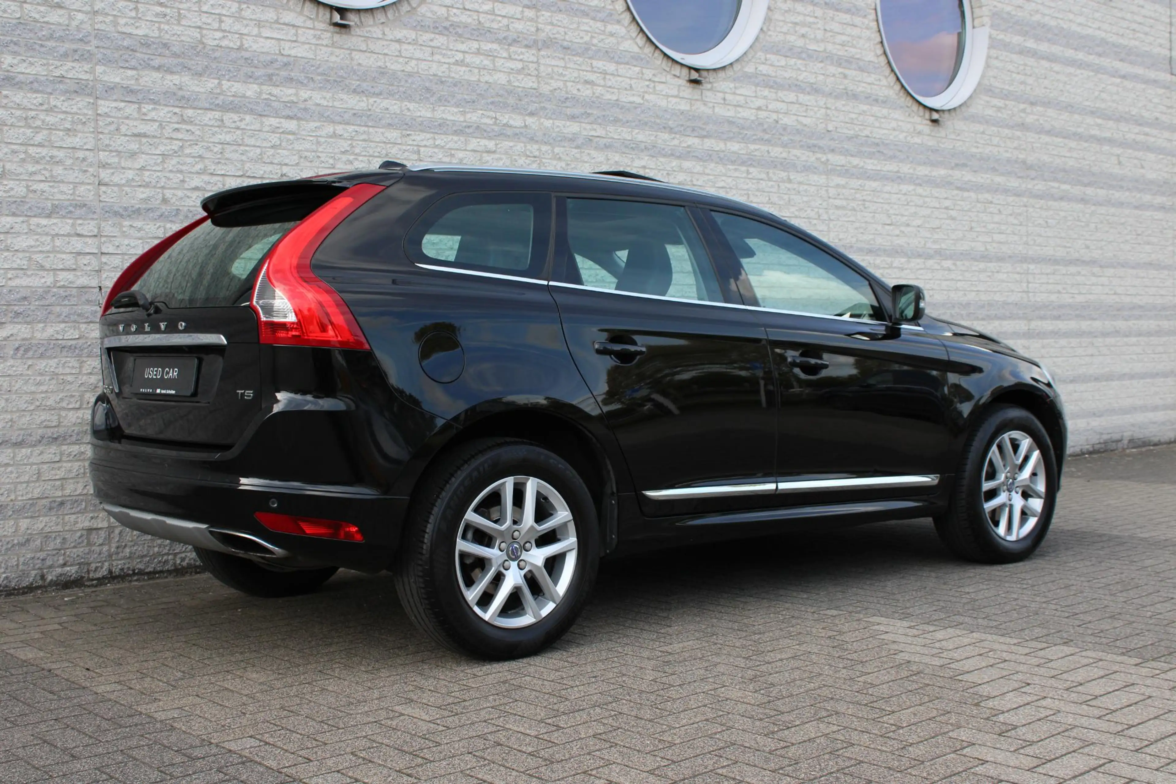 Volvo XC60 T5 FWD Polar+ — photo 6