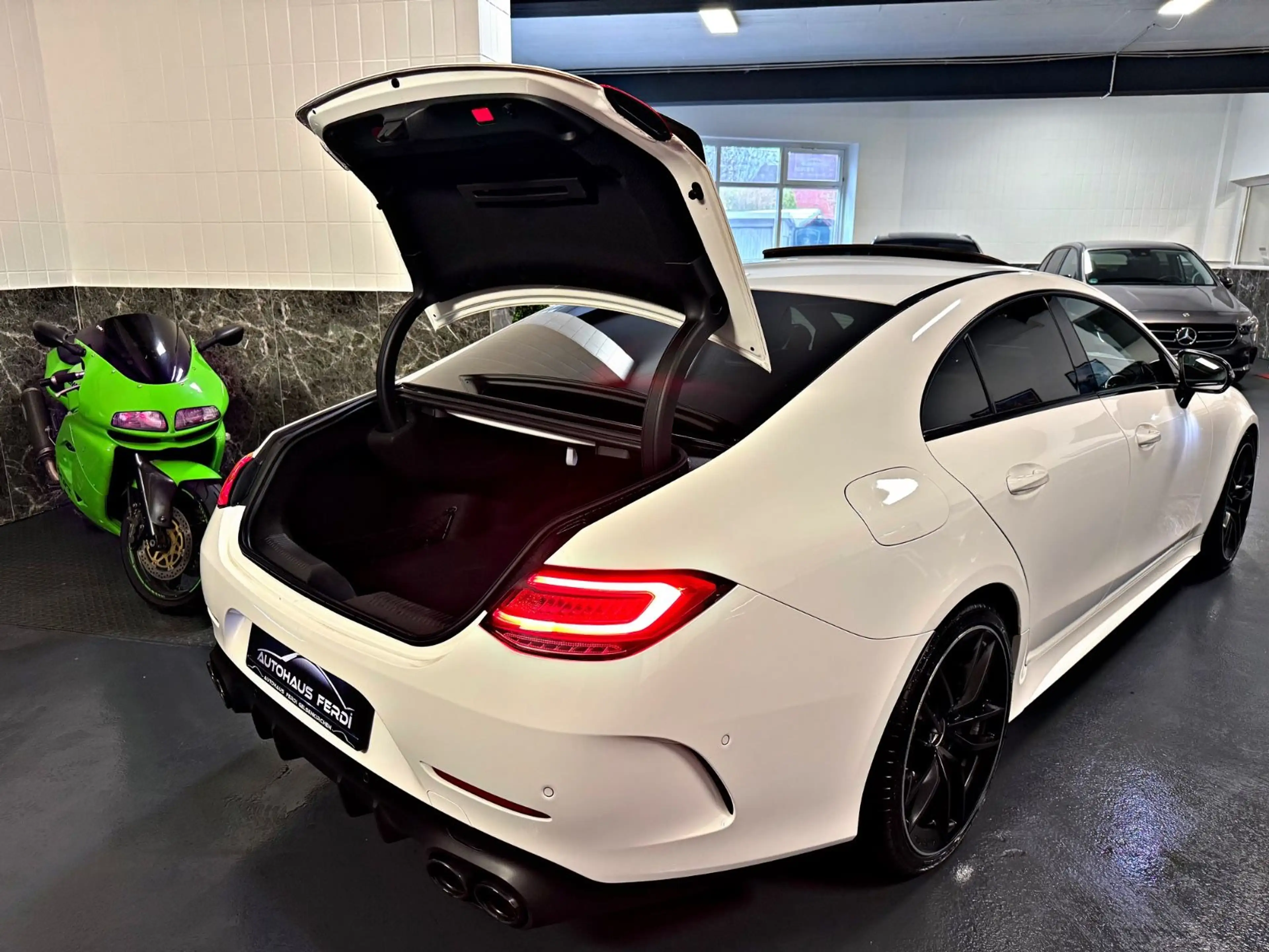 Mercedes-Benz CLS 53 AMG 4Matic Performance Multibeam Airmatic — photo 14