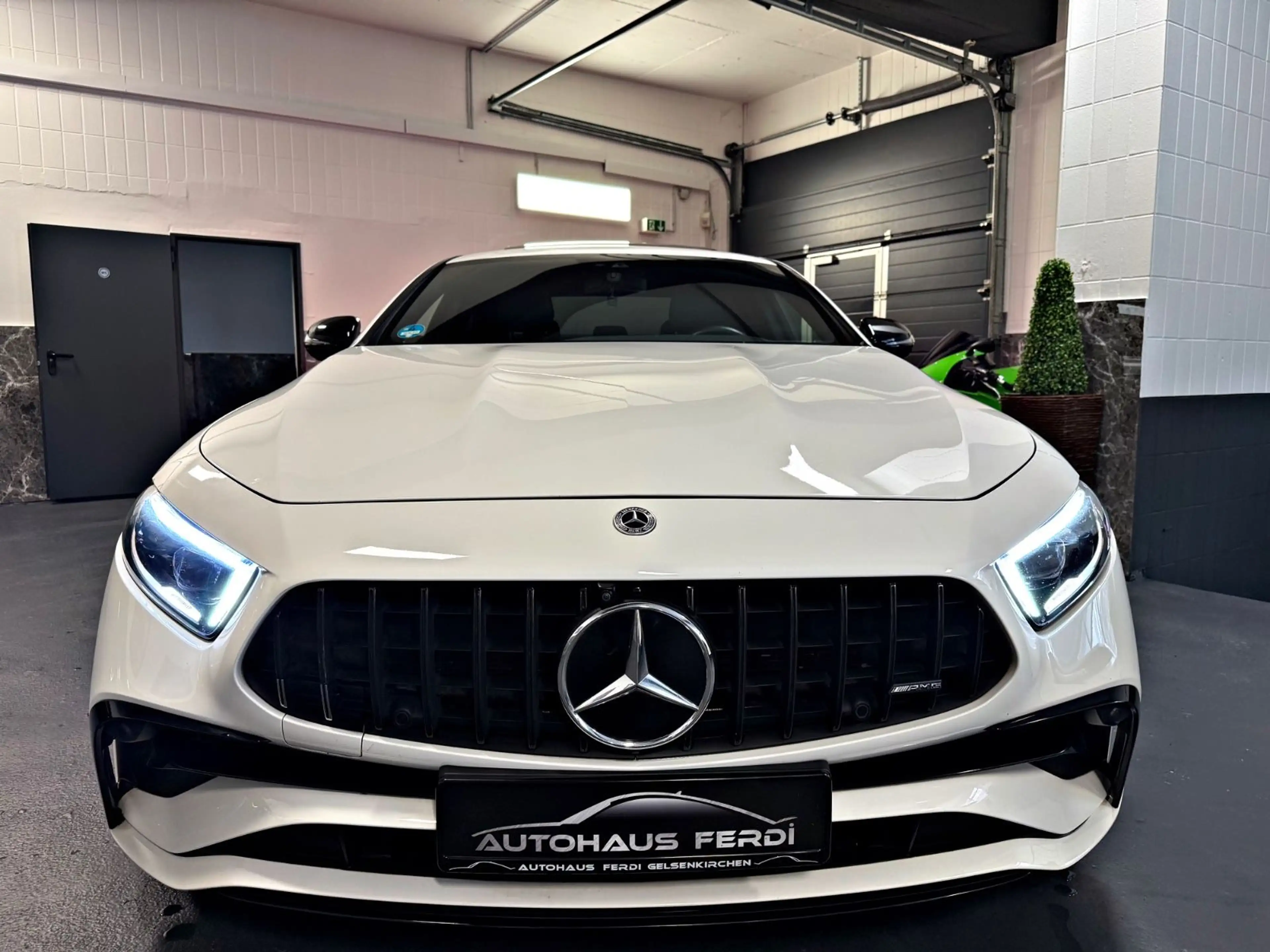 Mercedes-Benz CLS 53 AMG 4Matic Performance Multibeam Airmatic — photo 4