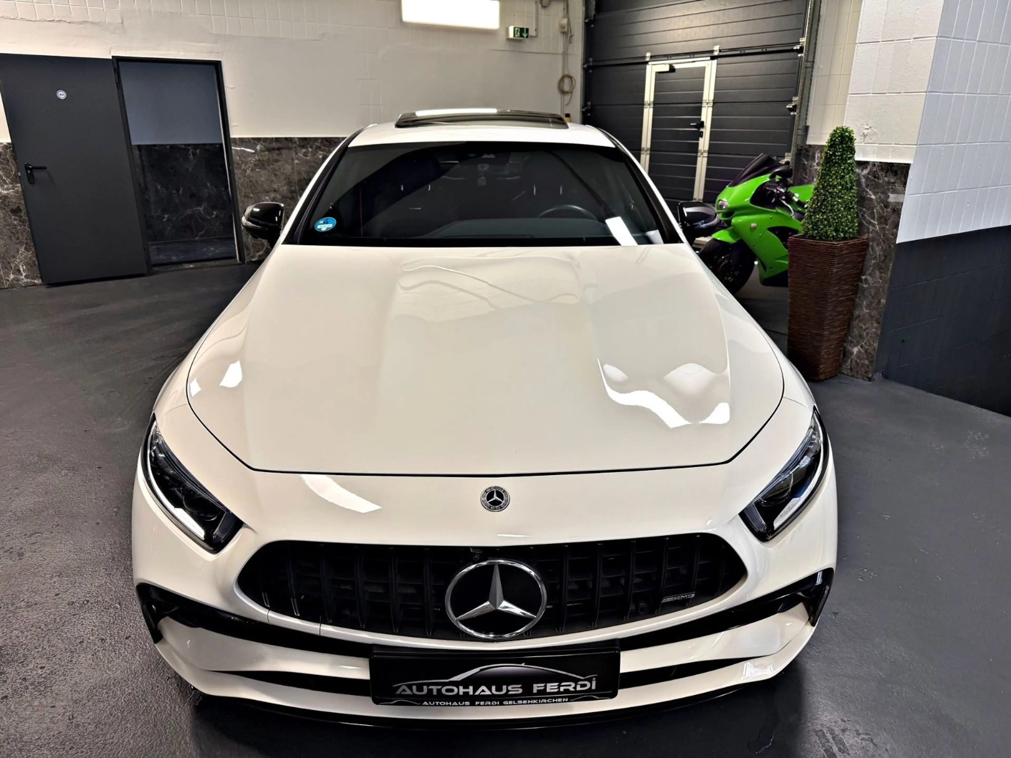 Mercedes-Benz CLS 53 AMG 4Matic Performance Multibeam Airmatic — photo 3