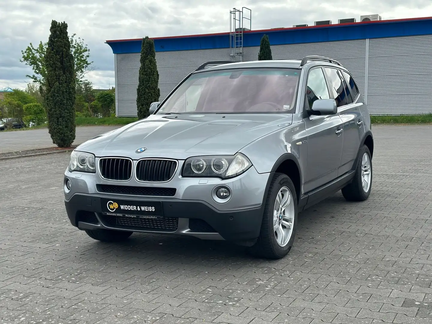 BMW X3 2.0d AUTOMATIK/NAVI/XENON/LEDER/STZHZG/TEMP Szürke - 1