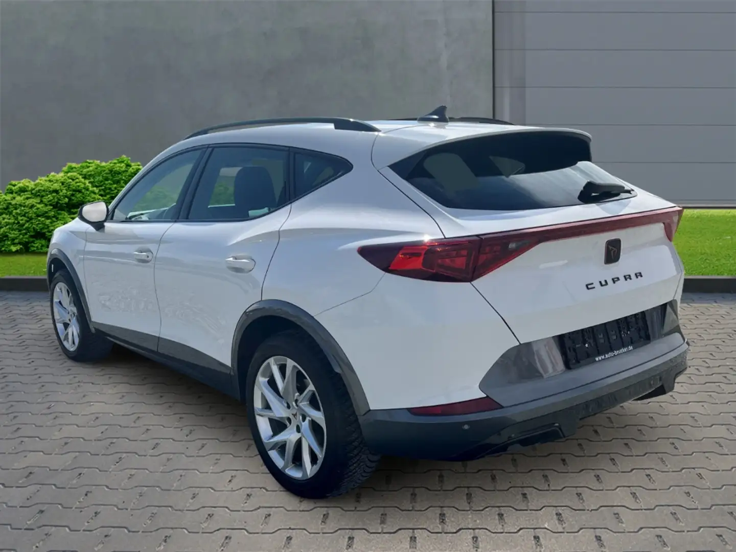 CUPRA Formentor 1.5 TSI+Alufelgen+Klimaautomatik+Parksensoren+LED Weiß - 2