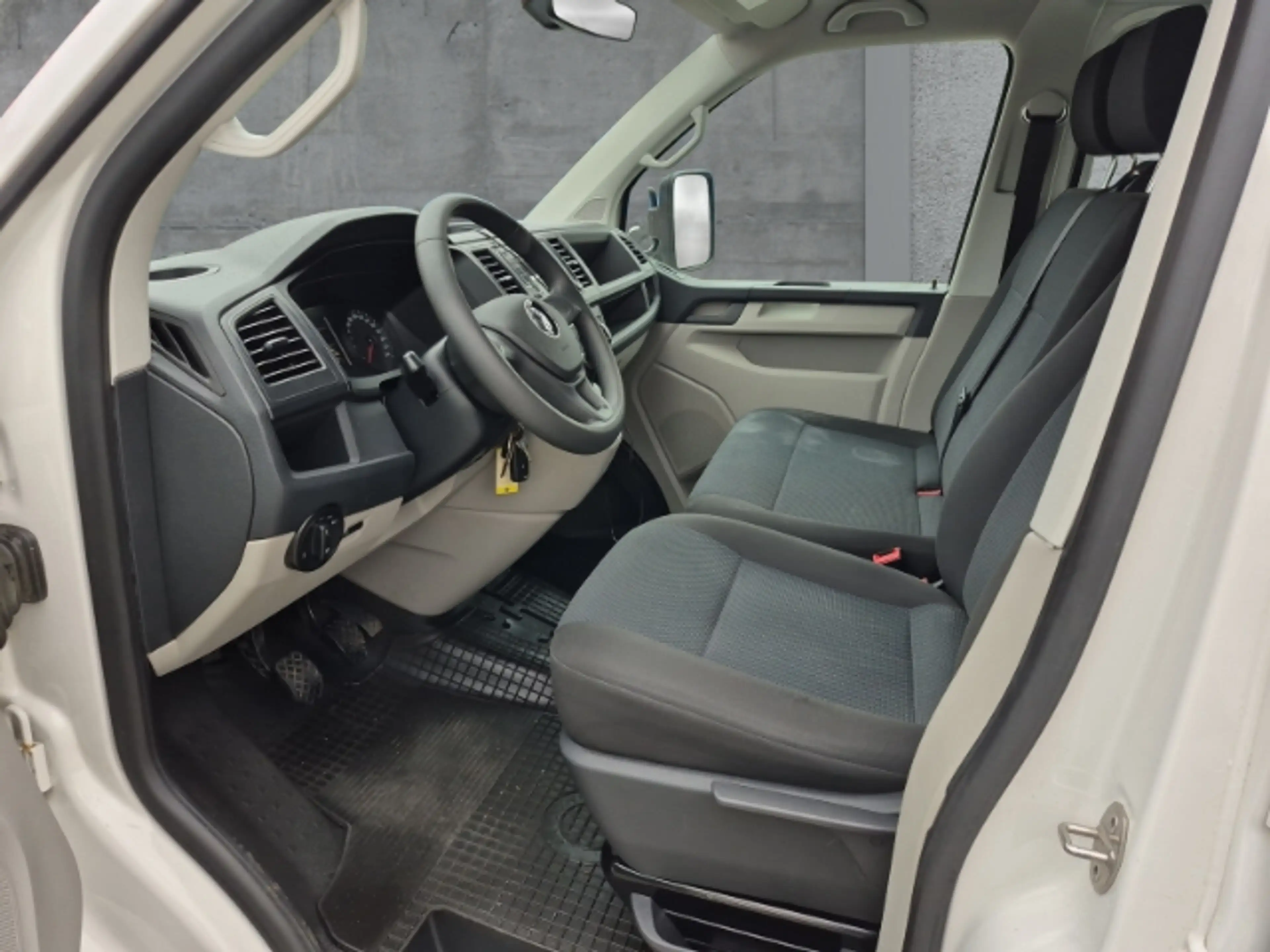 Volkswagen Transporter T6 Pritsche Doppelkabine — photo 8