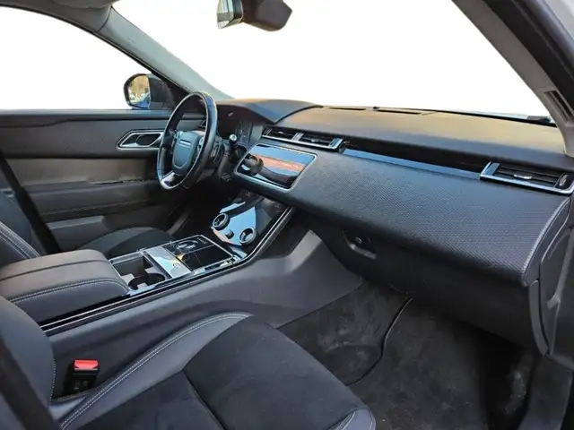 Land Rover Range Rover Velar view 12