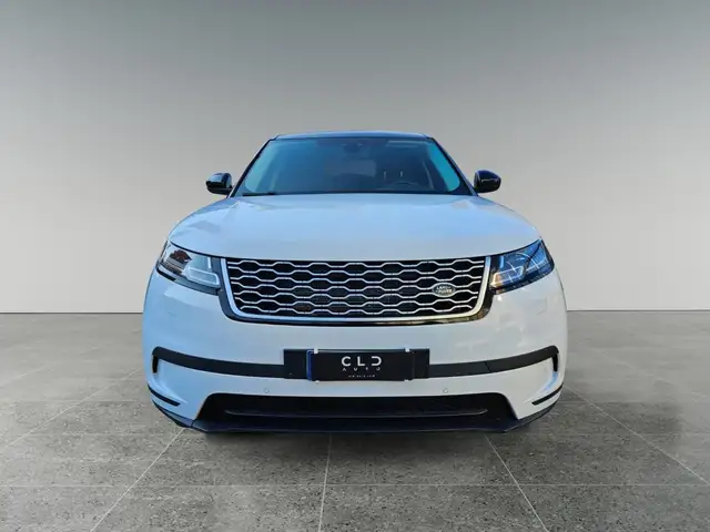 Land Rover Range Rover Velar view 2