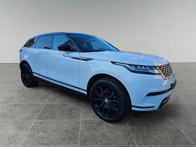 Land Rover Range Rover Velar view 4