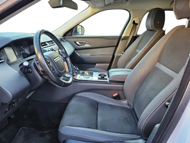 Land Rover Range Rover Velar view 9