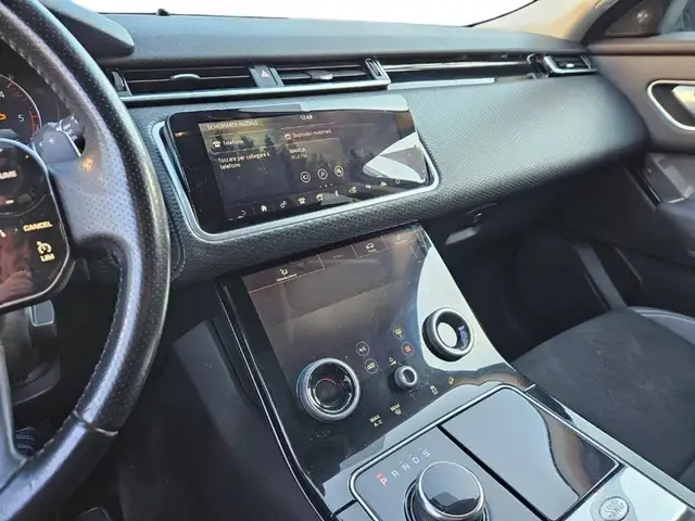 Land Rover Range Rover Velar view 15