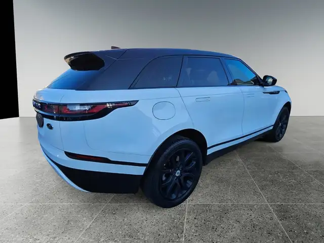 Land Rover Range Rover Velar view 7