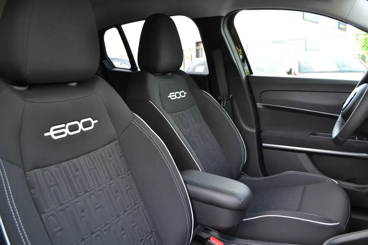 Fiat 600 1.2 Hybrid Automaat, миниатюра 12