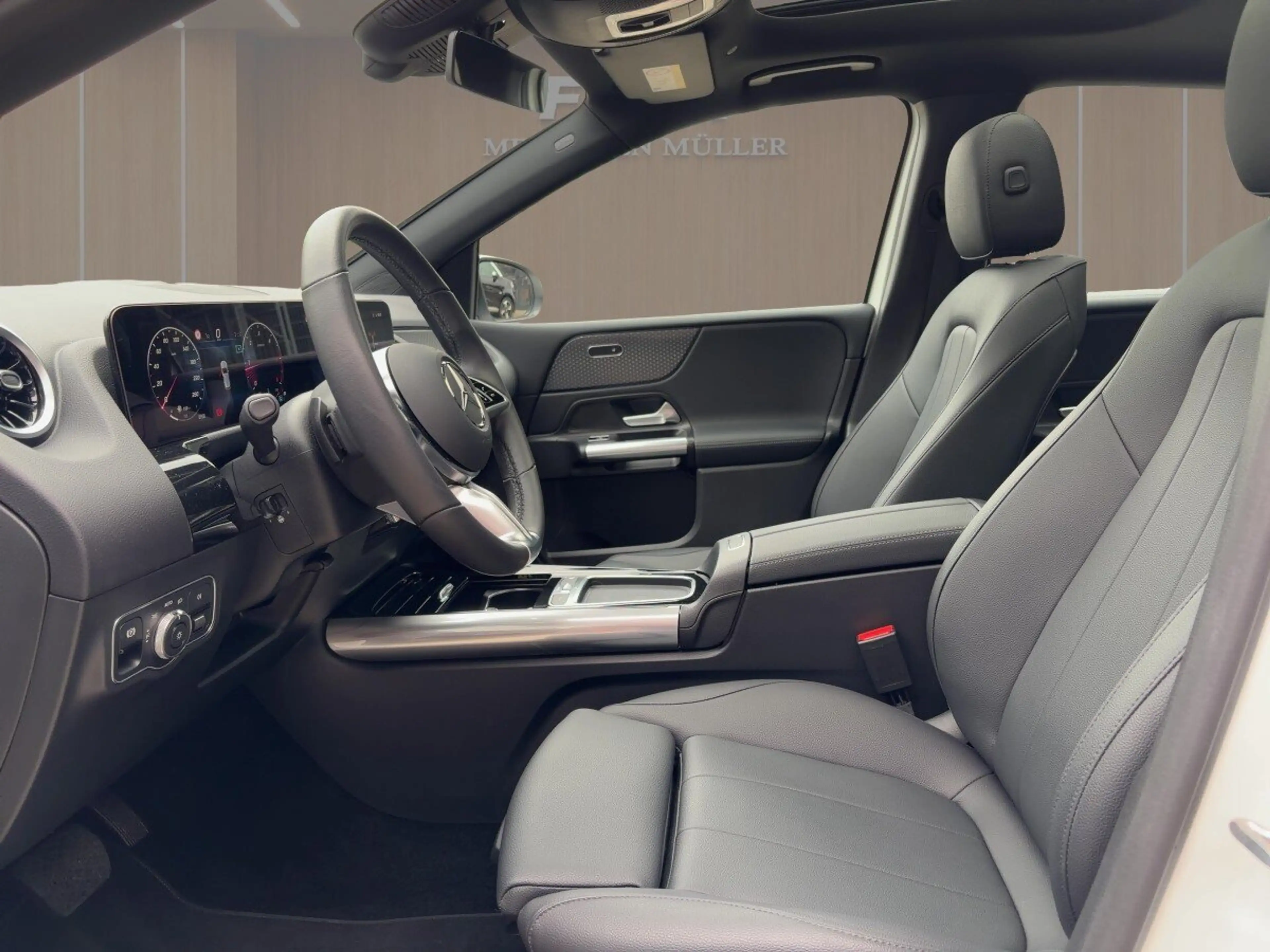 Mercedes-Benz B 220 B 220d PANO+SITZ.HEIZ.+CARPLAY+LED+R.KAMERA+MBUX+ — photo 6