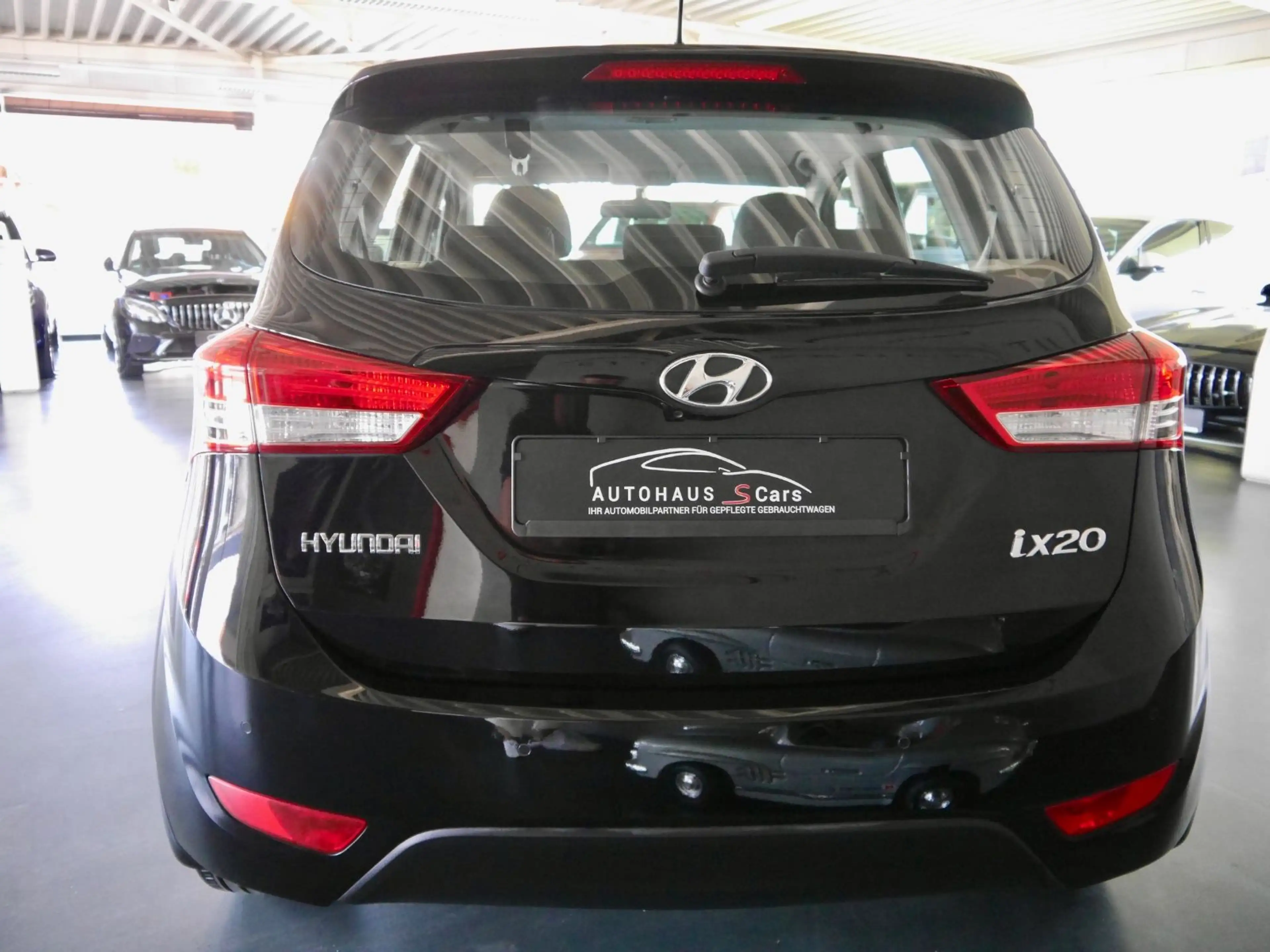 Hyundai iX20 1.6 Space Plus-Paket blue*Navi*R.Kamera* — photo 8