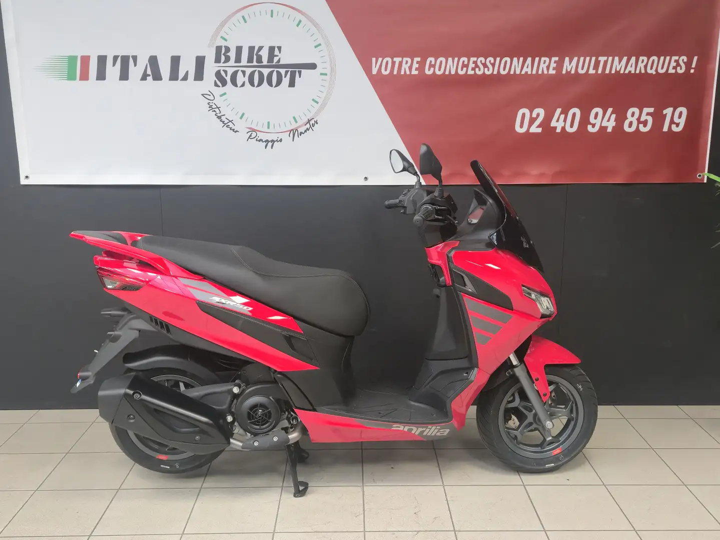 Aprilia SXR 50 Rojo - 1
