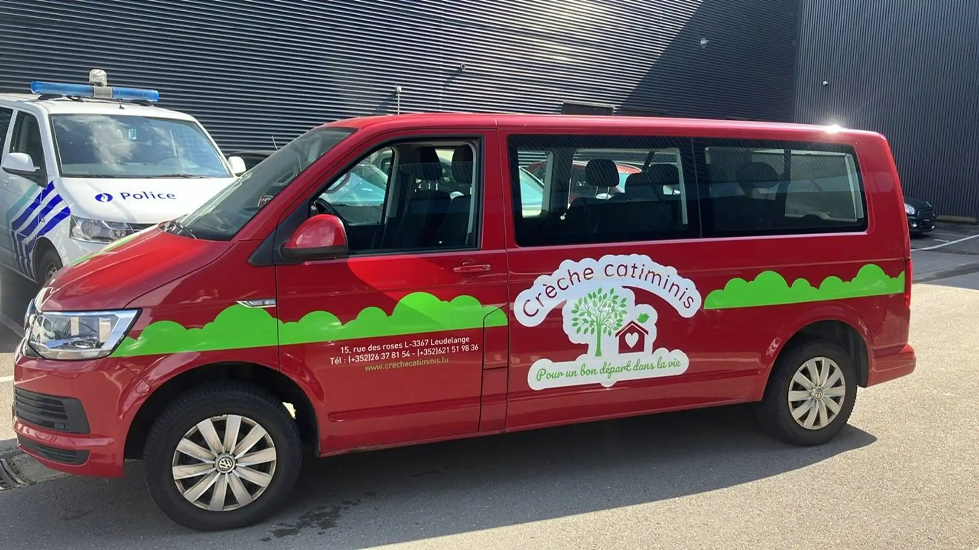 Volkswagen T6 Caravelle 2.0 TDi SCR BMT Comfortline Long Rojo - 2