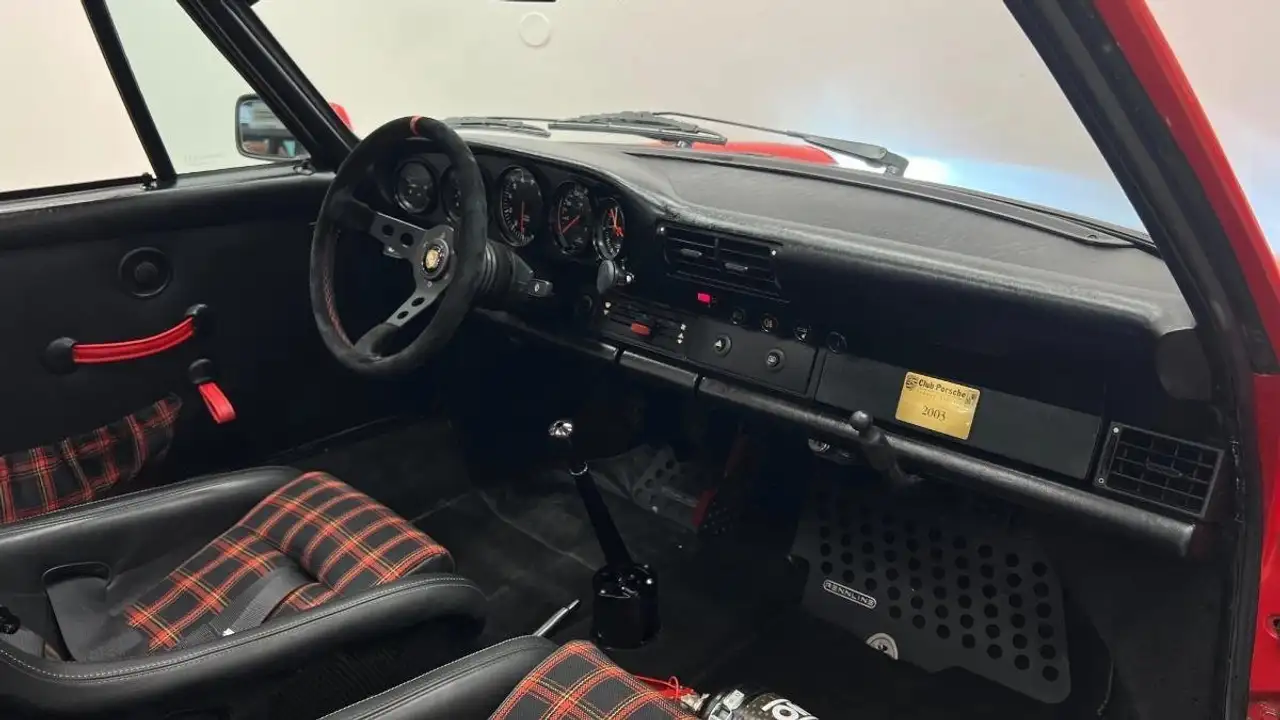 Porsche 911 Carrera 3.2 Coupé 245 ch BVM5 / Préparation unique / Suivi complet / Toit ouvrant, foto 8