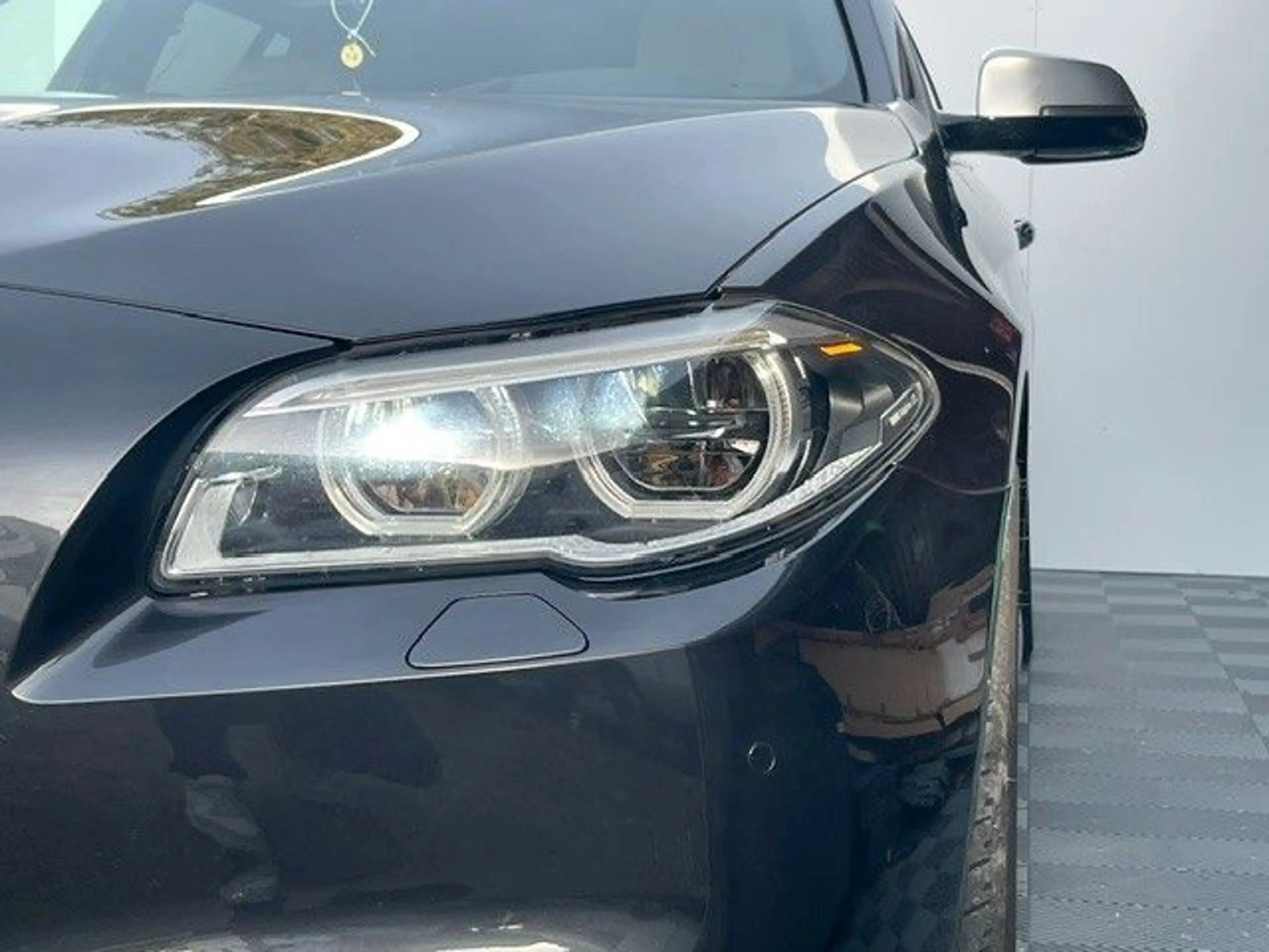 BMW 550 5 Touring M550 d xDrive — photo 4