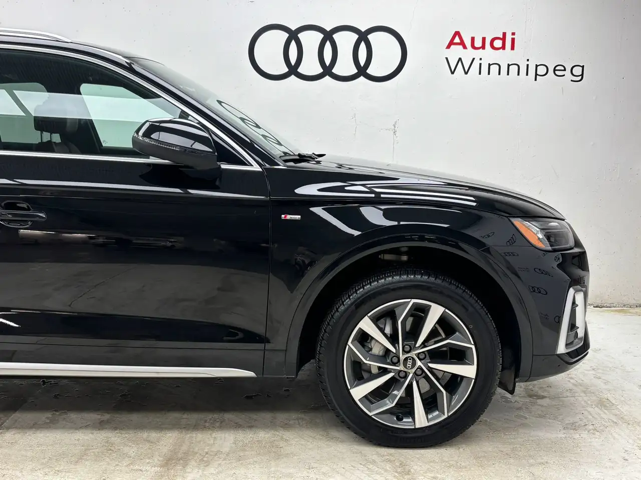Audi Q5 снимка Audi Q5