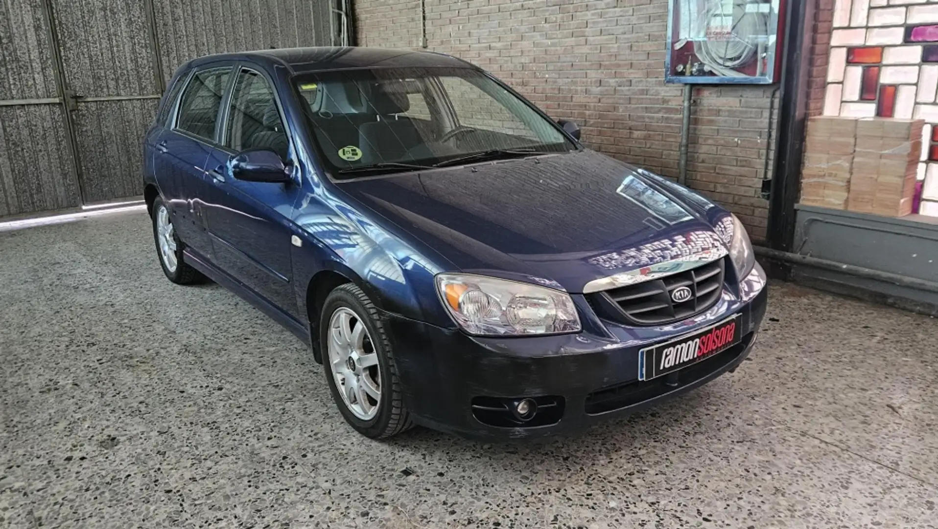 Kia Cerato 2.0CRDI EX Blau - 2