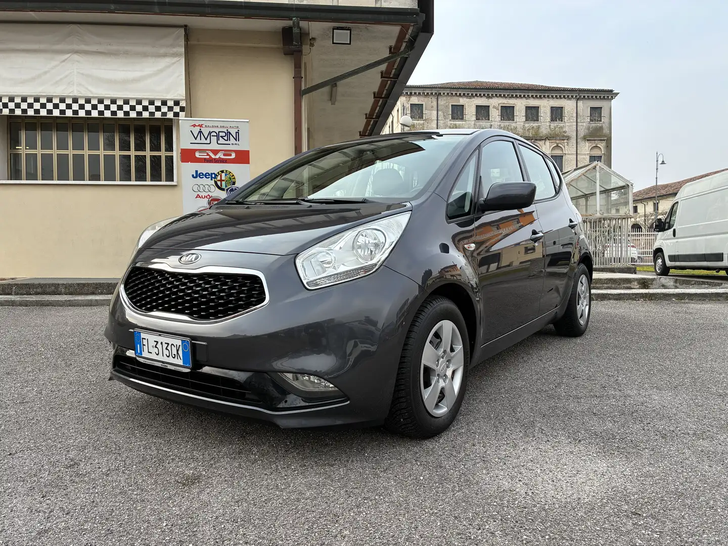 Kia Venga Venga 1.4 Active eco Gpl E6 Grau - 1