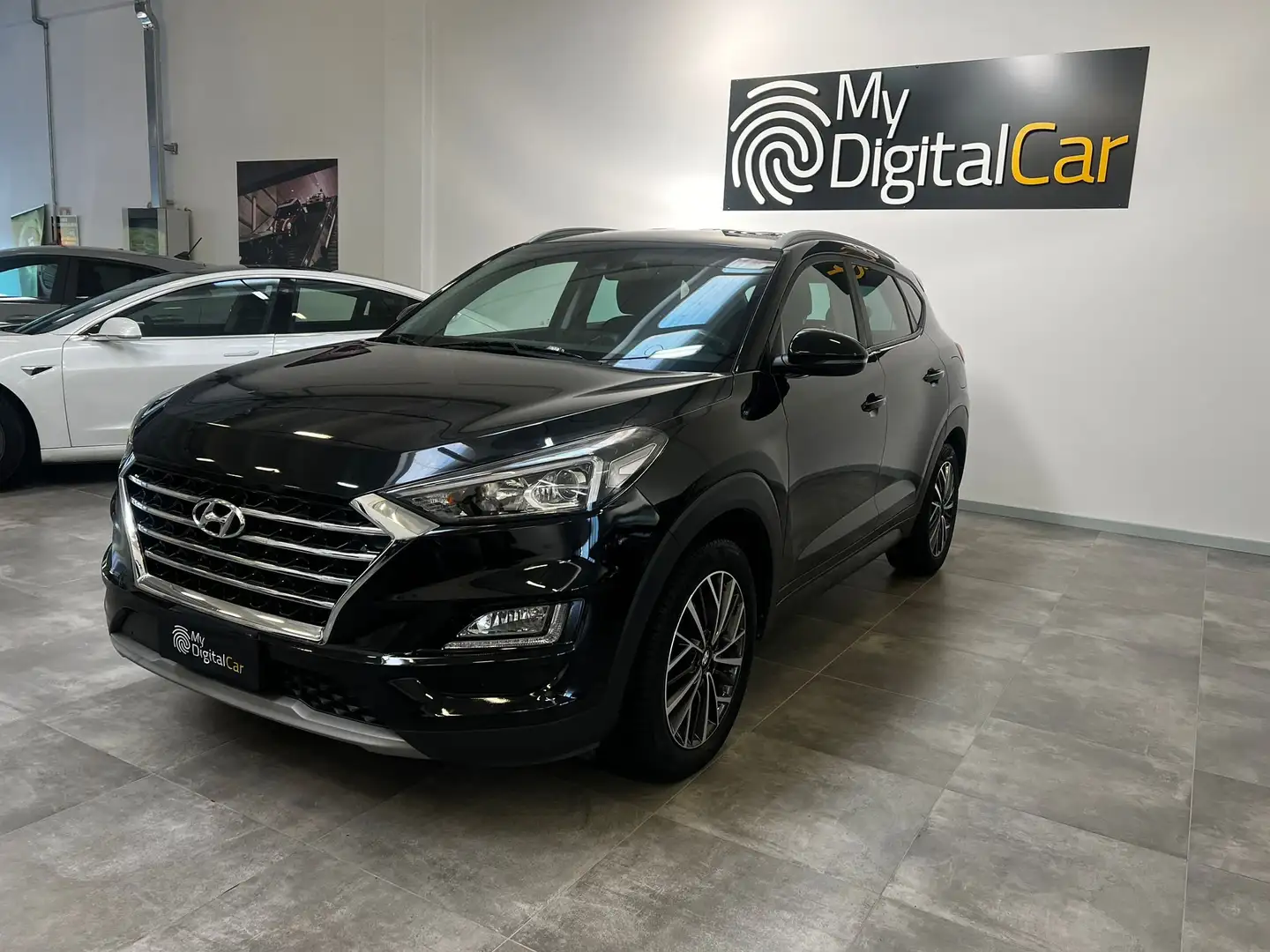 Hyundai TUCSON II 2018 1.6 crdi Xprime 2wd 136cv dct Zwart - 2