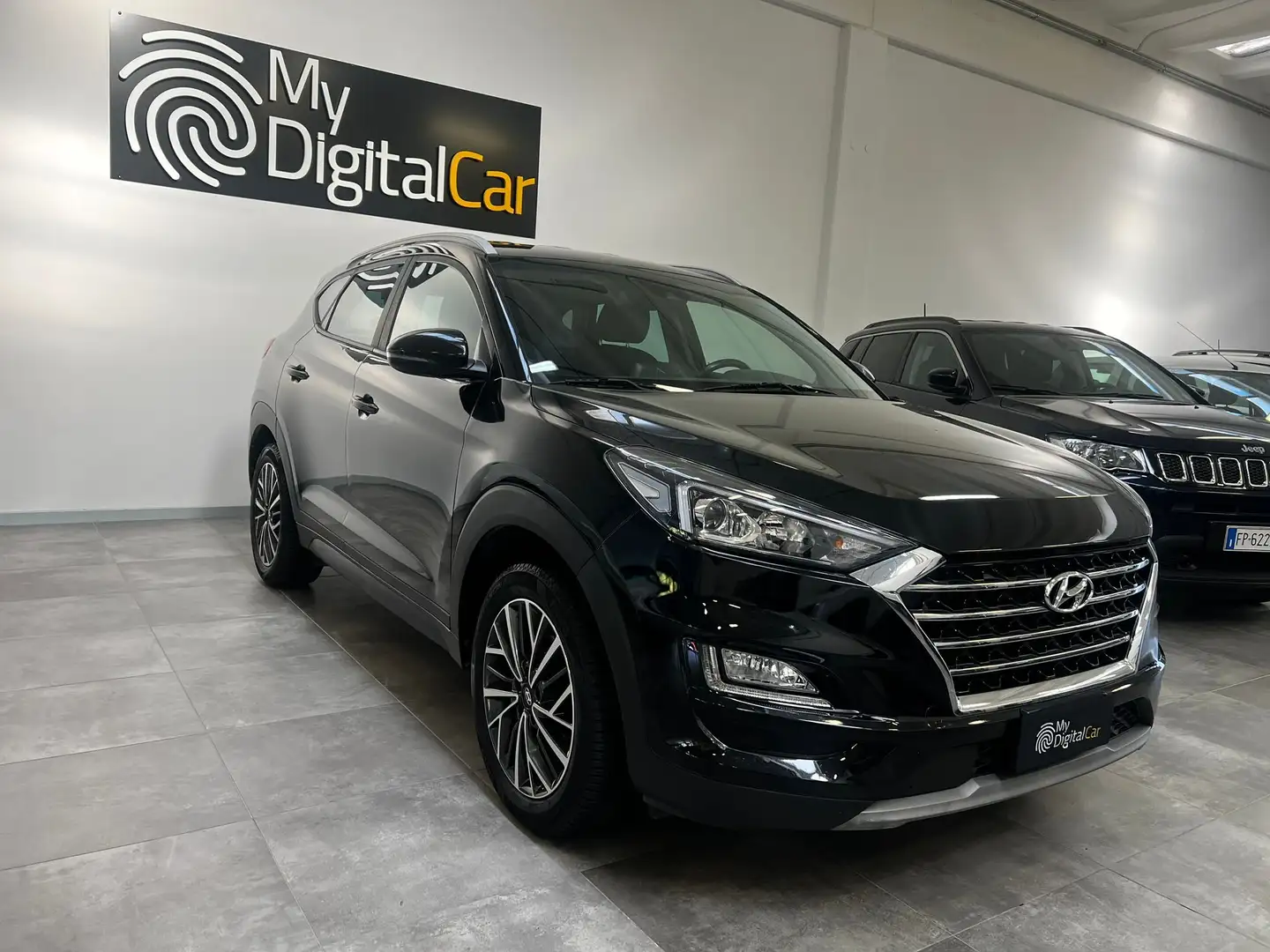 Hyundai TUCSON II 2018 1.6 crdi Xprime 2wd 136cv dct Zwart - 1