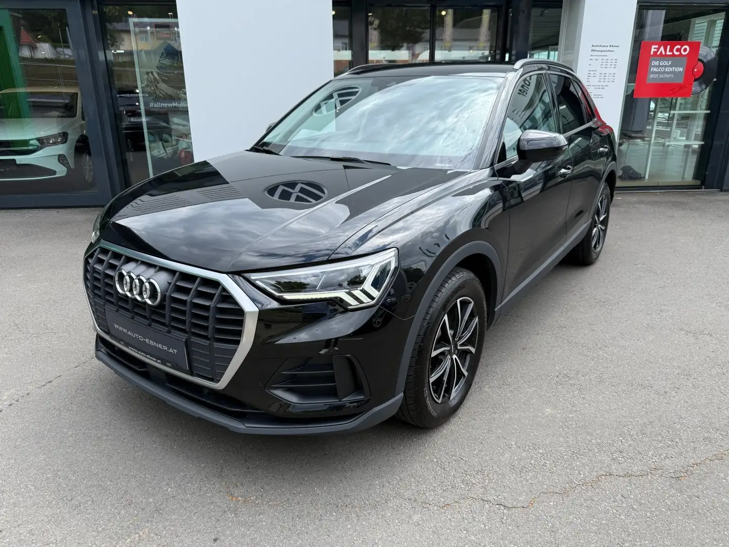 Audi Q3 35 TDI quattro intense Schwarz - 1