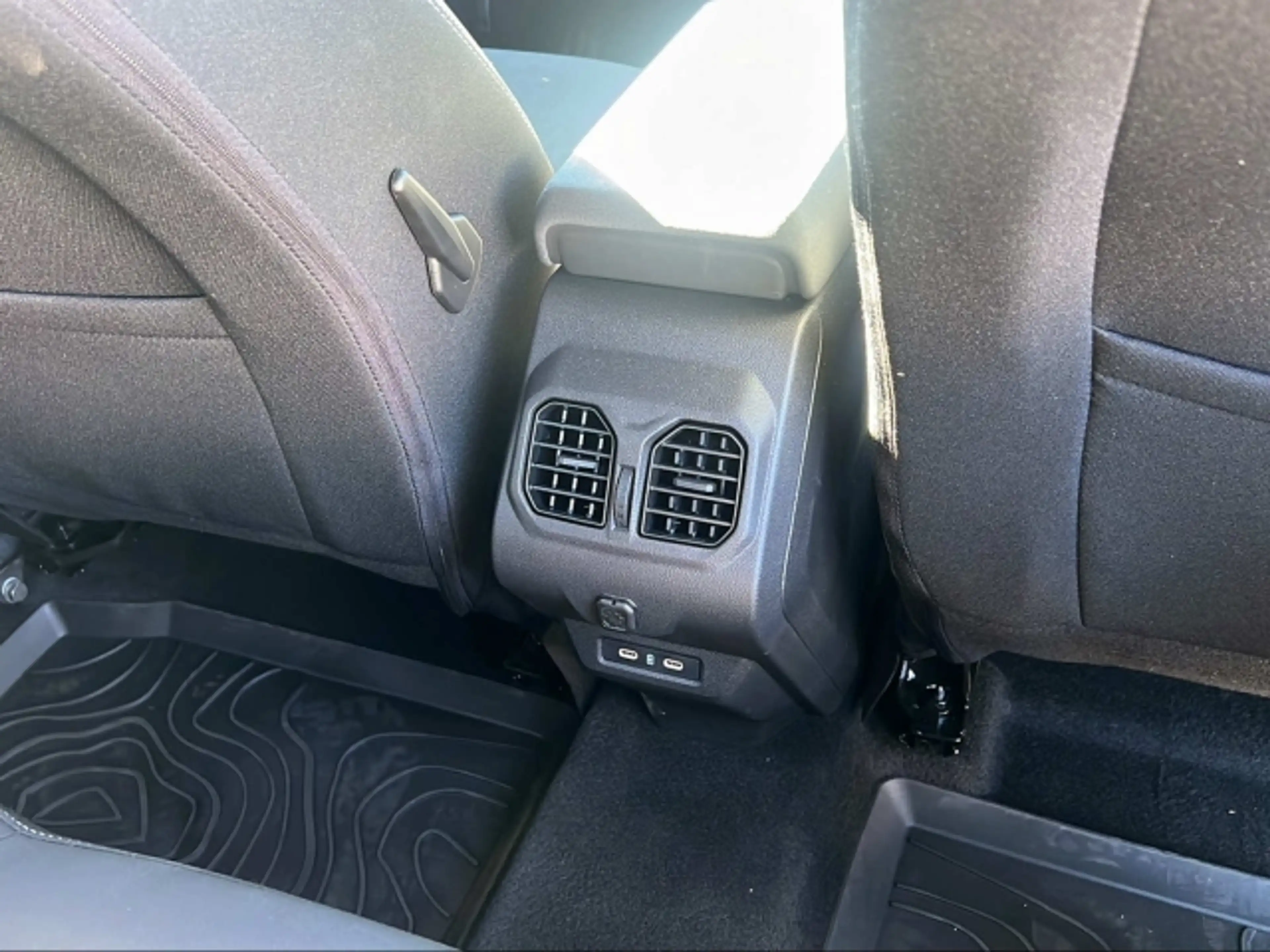 Dacia Bigster BIGSTER Journey Hybrid 155 — photo 15