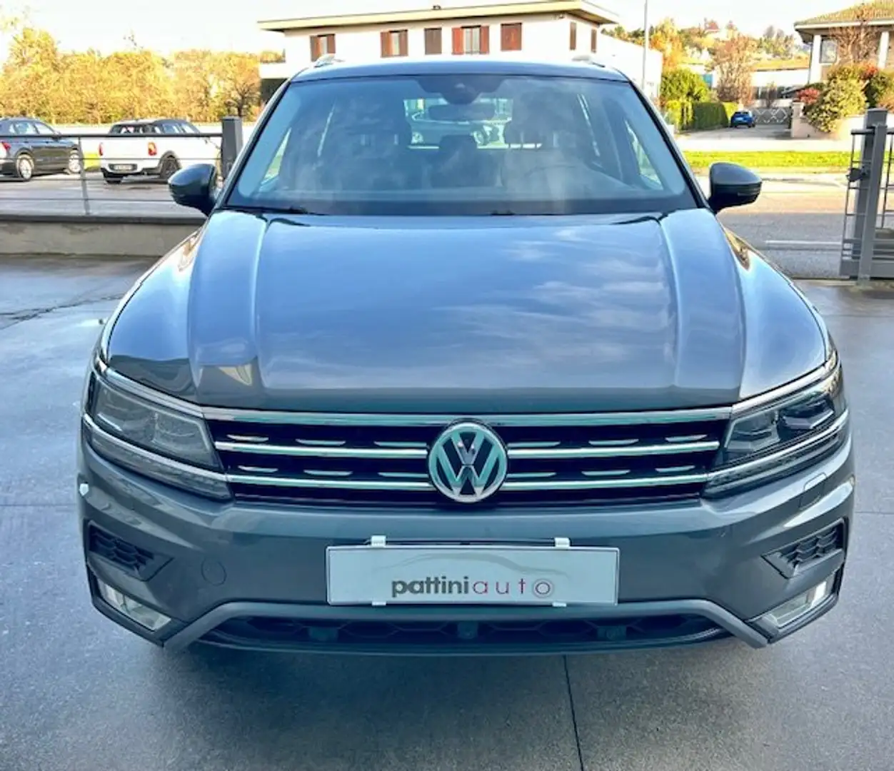 Volkswagen Tiguan 2.0 tdi Executive 4motion 190cv dsg Grigio - 2