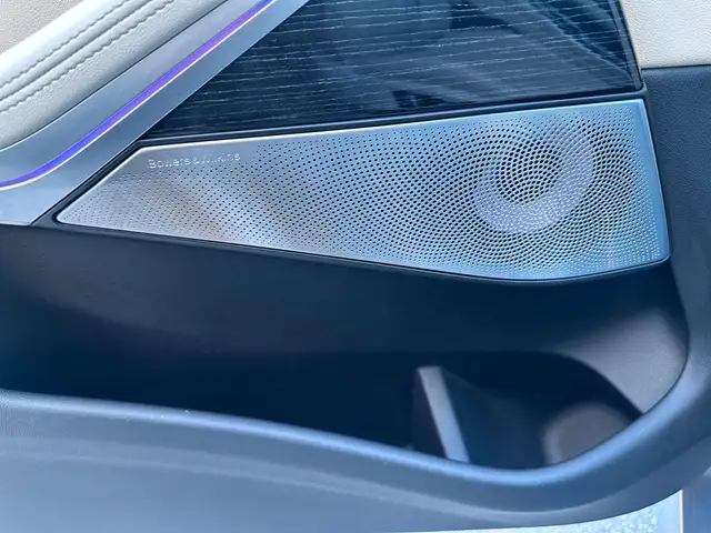 BMW X5 view 14