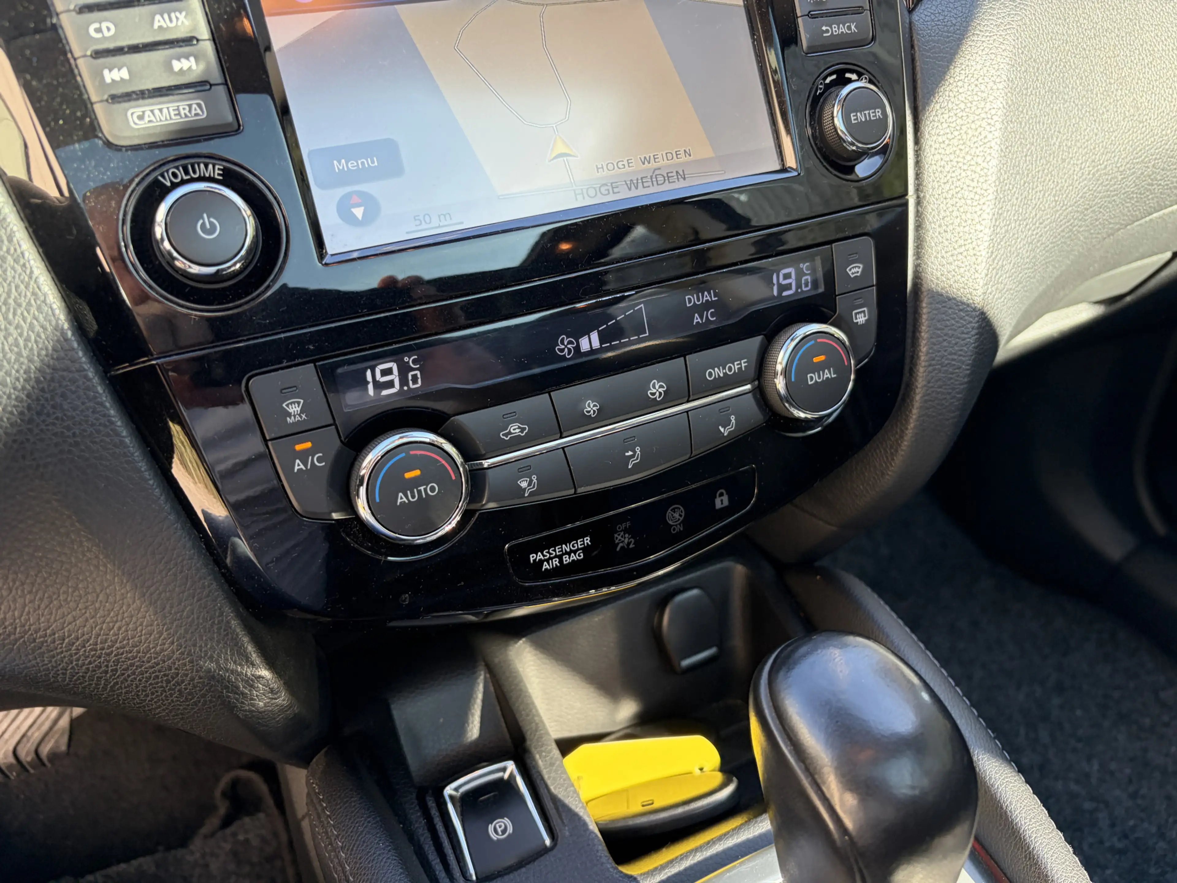 Nissan Qashqai 1.2 Tekna / AUTOMAAT / LEER / NAVI / CRUISE / PANO — photo 10