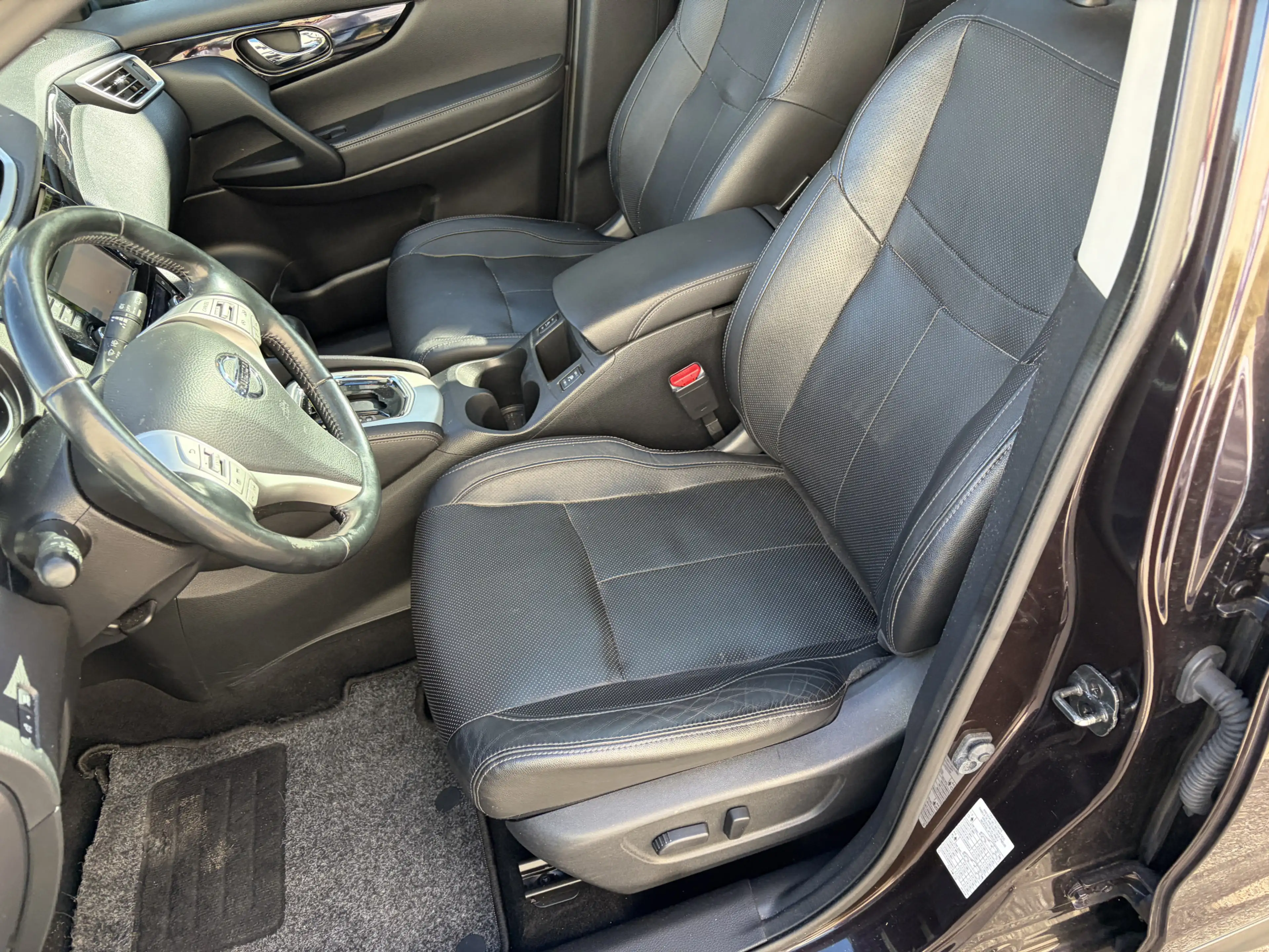 Nissan Qashqai 1.2 Tekna / AUTOMAAT / LEER / NAVI / CRUISE / PANO — photo 7