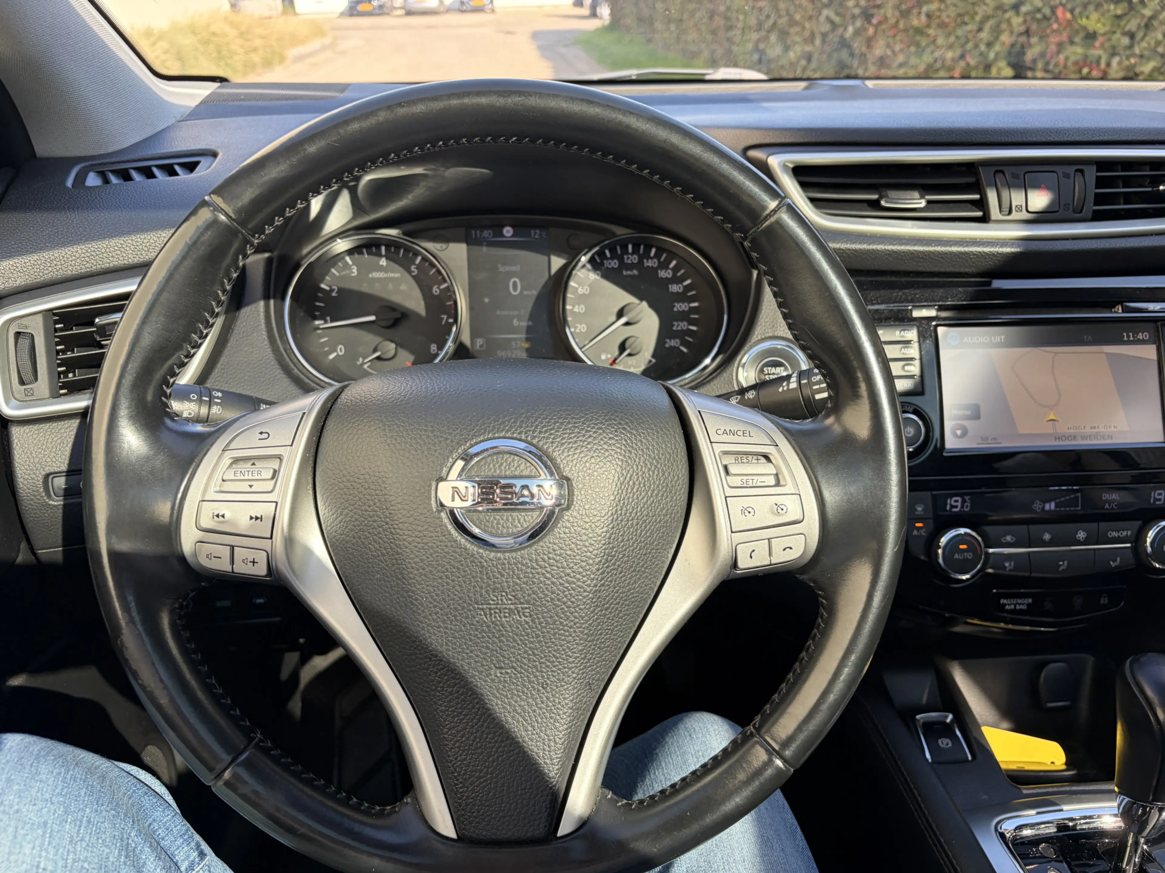 Nissan Qashqai 1.2 Tekna / AUTOMAAT / LEER / NAVI / CRUISE / PANO — photo 14