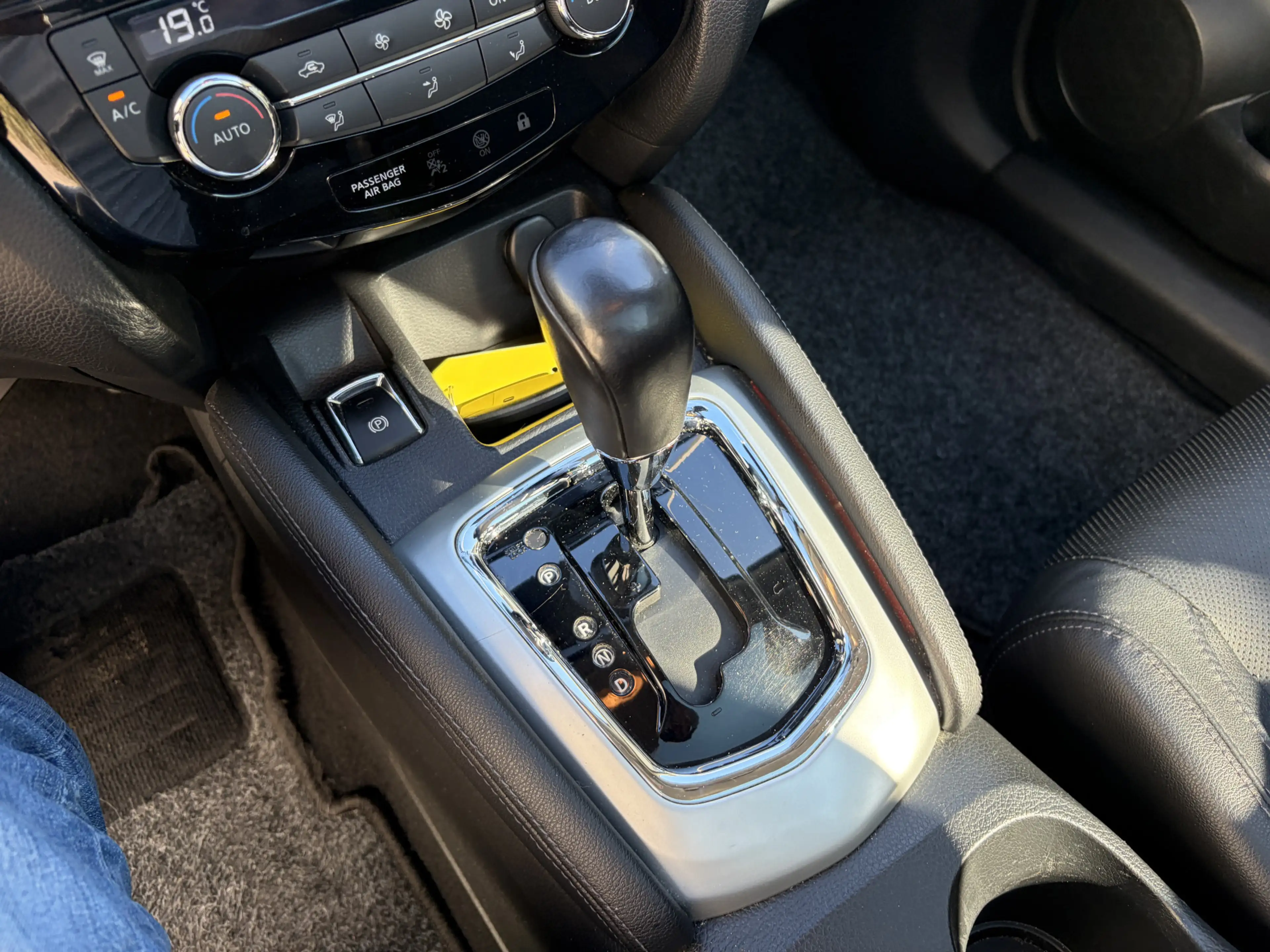 Nissan Qashqai 1.2 Tekna / AUTOMAAT / LEER / NAVI / CRUISE / PANO — photo 11
