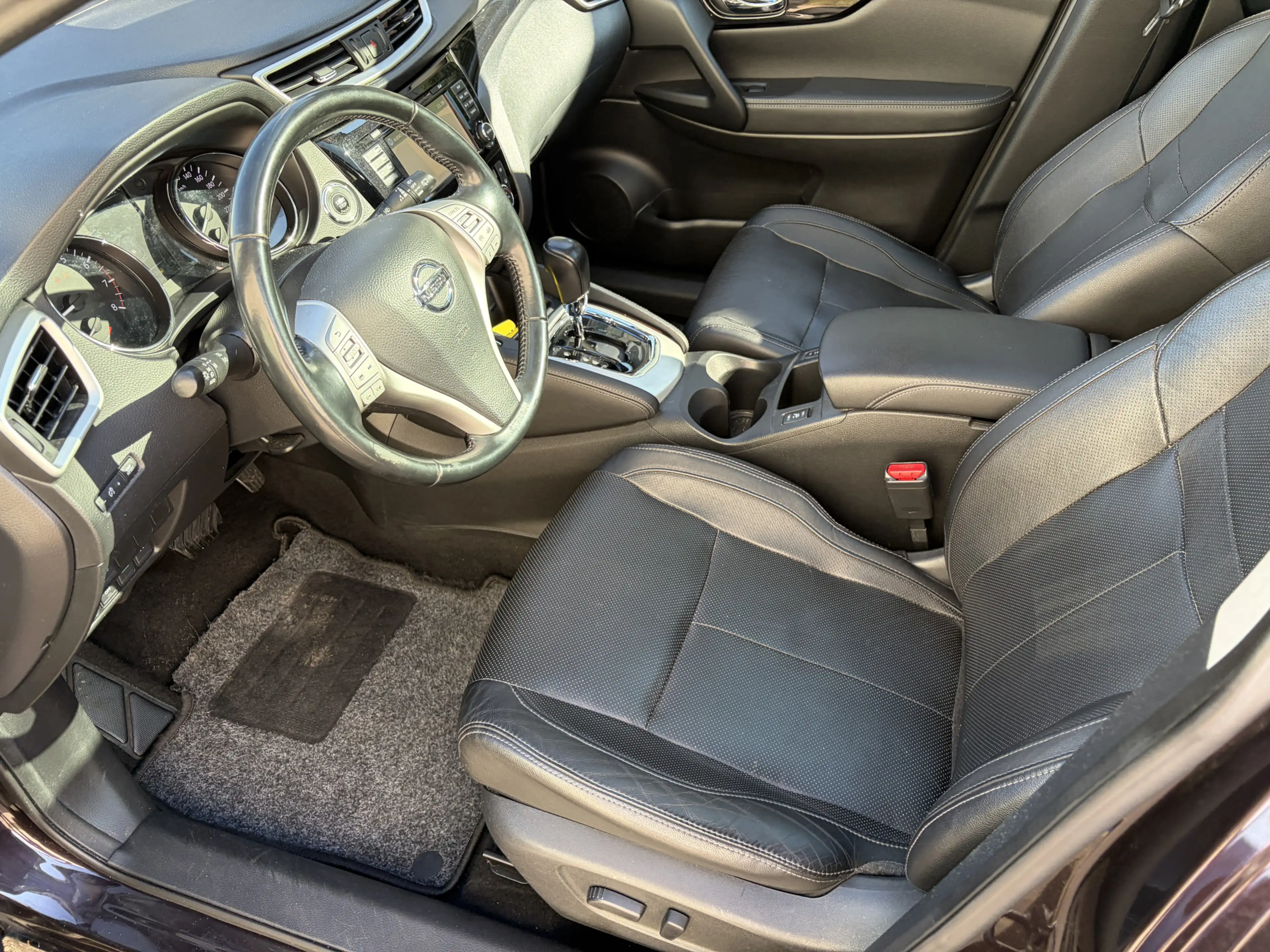 Nissan Qashqai 1.2 Tekna / AUTOMAAT / LEER / NAVI / CRUISE / PANO — photo 5