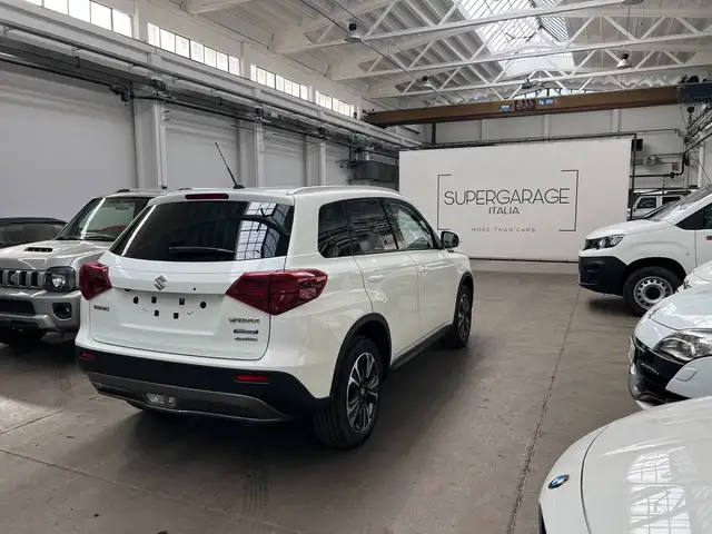 Suzuki Vitara view 4