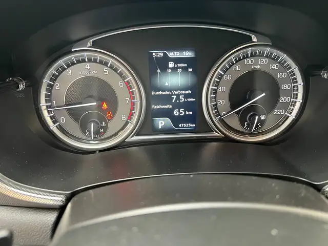 Suzuki Vitara view 11