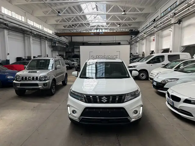 Suzuki Vitara view 3