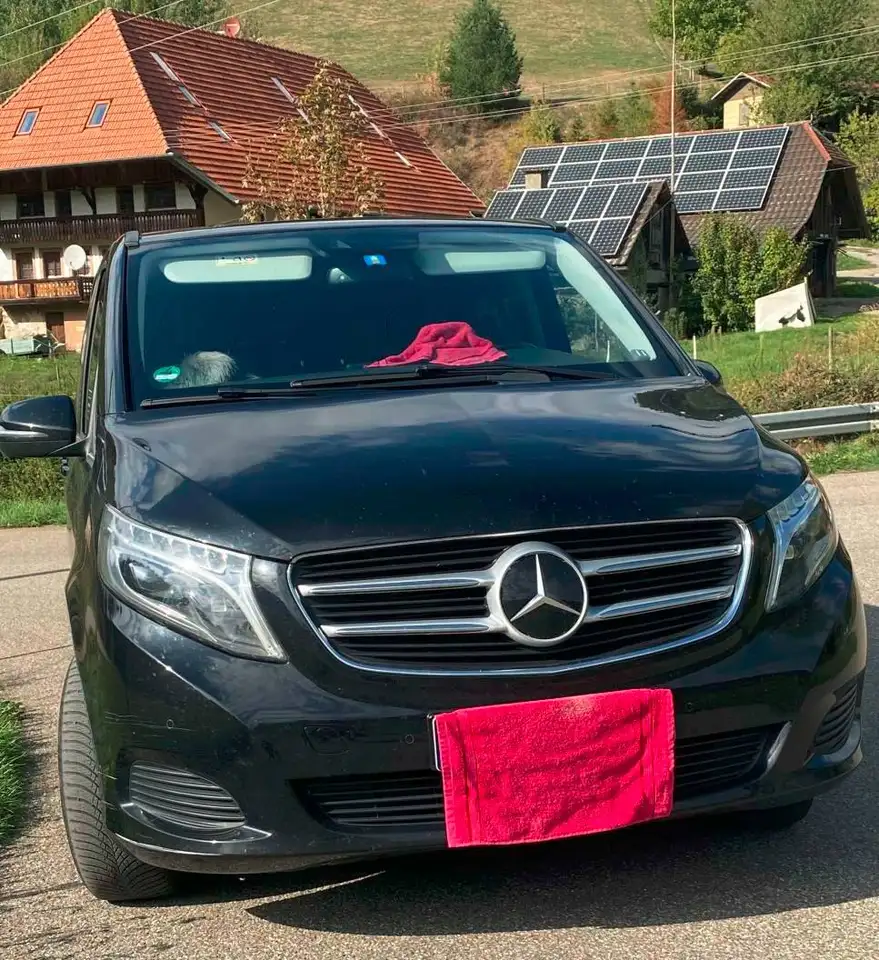 Mercedes-Benz V 220