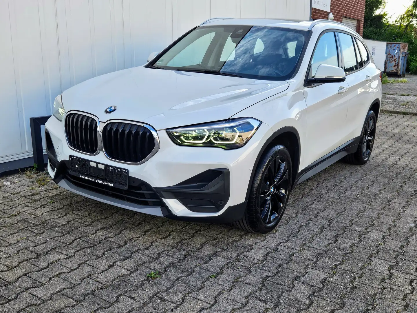 BMW X1 xDrive20d*NAVI*LEDER*Dr.Ass.+*PANORAMA*ACC*LED Blanco - 1
