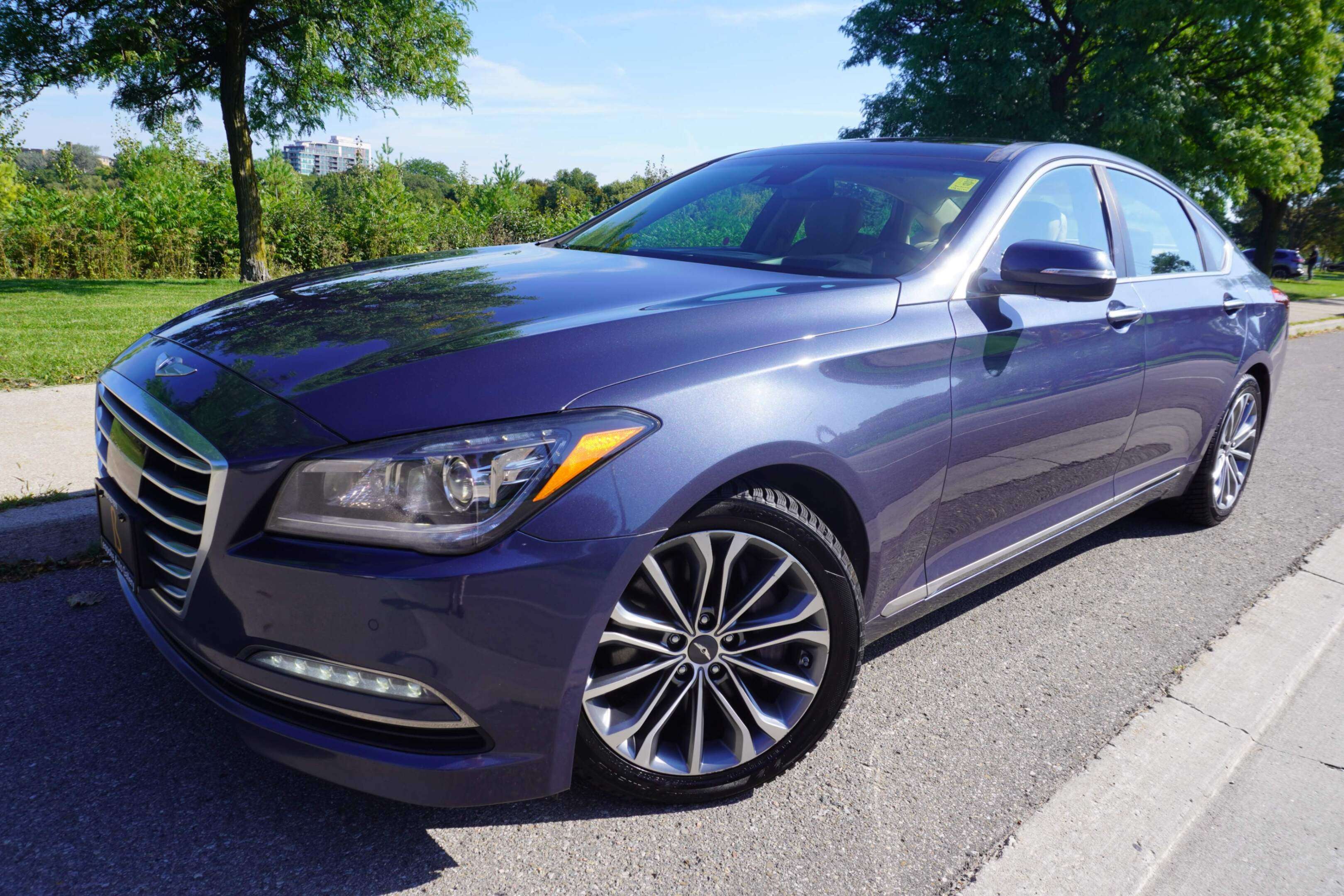 2016 Hyundai Genesis ONE OWNER / NO ACCIDENTS / 3.8L V6 / TECHNOLOGY PK