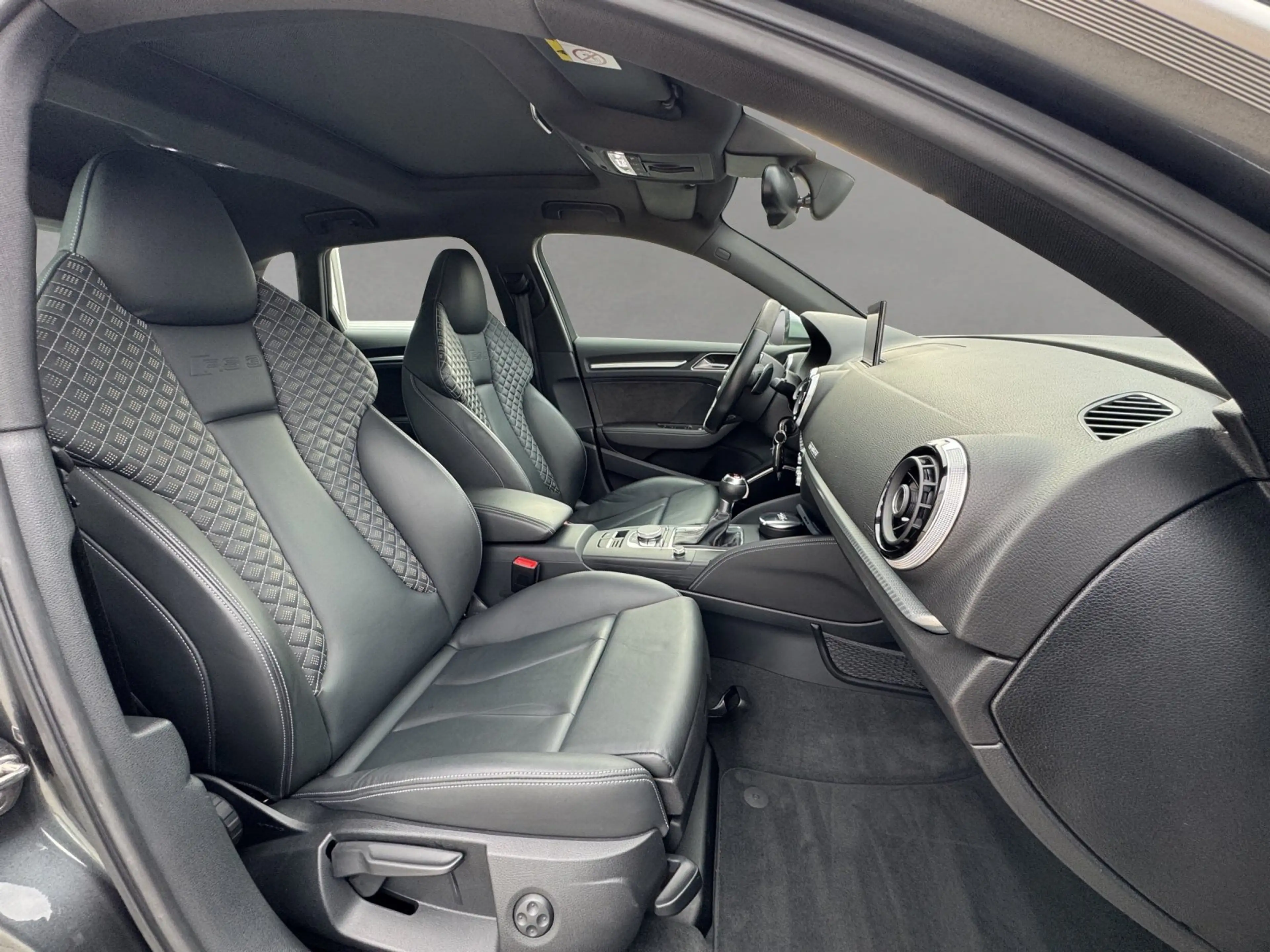 Audi RS3 RS 3 Sportback 2.5 TFSI quattro/PANO/B&O/280KM/H — photo 8