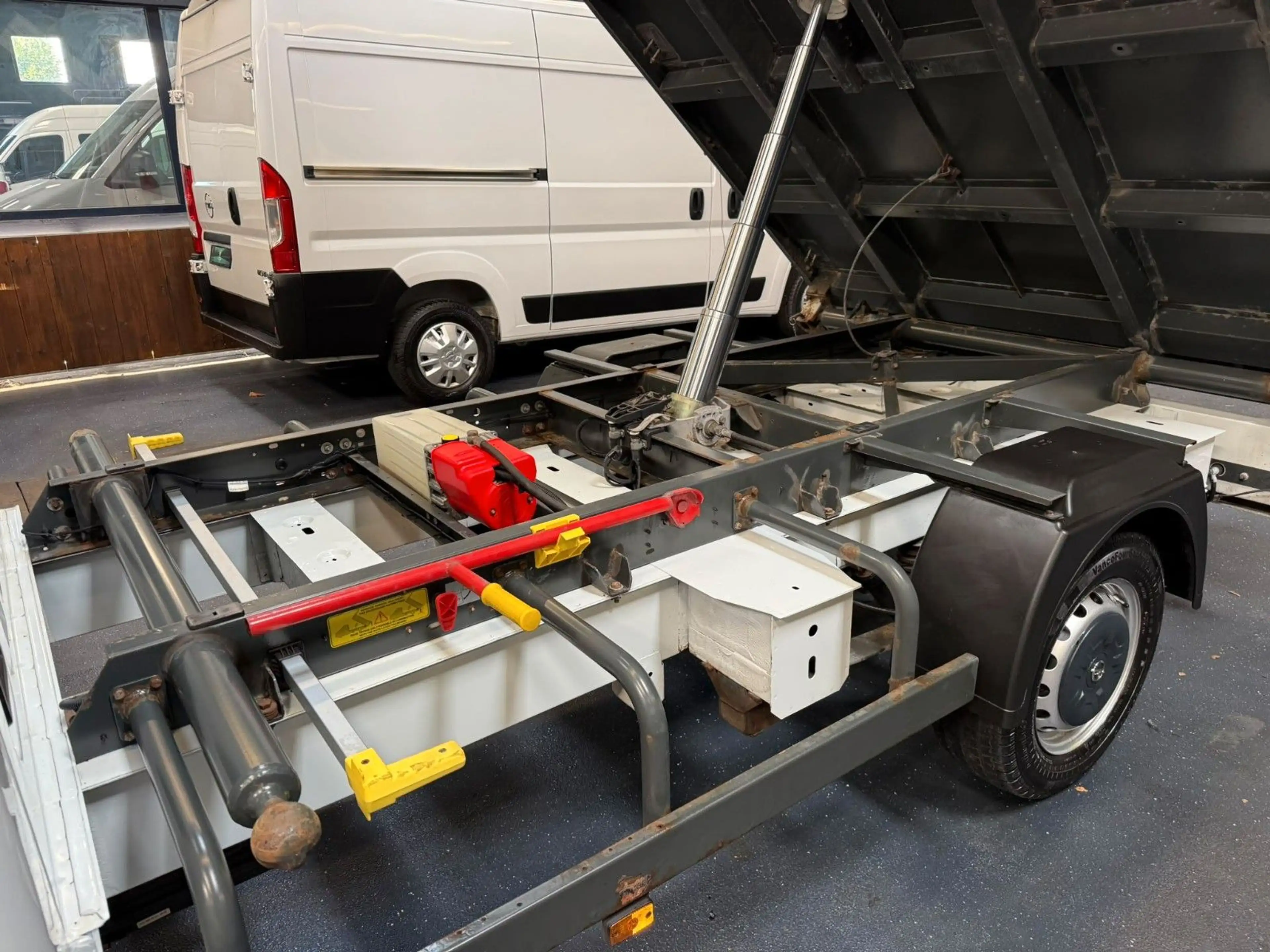 Opel Movano DoKa MAXI 3 Seiten Kipper Klima AHK — photo 9