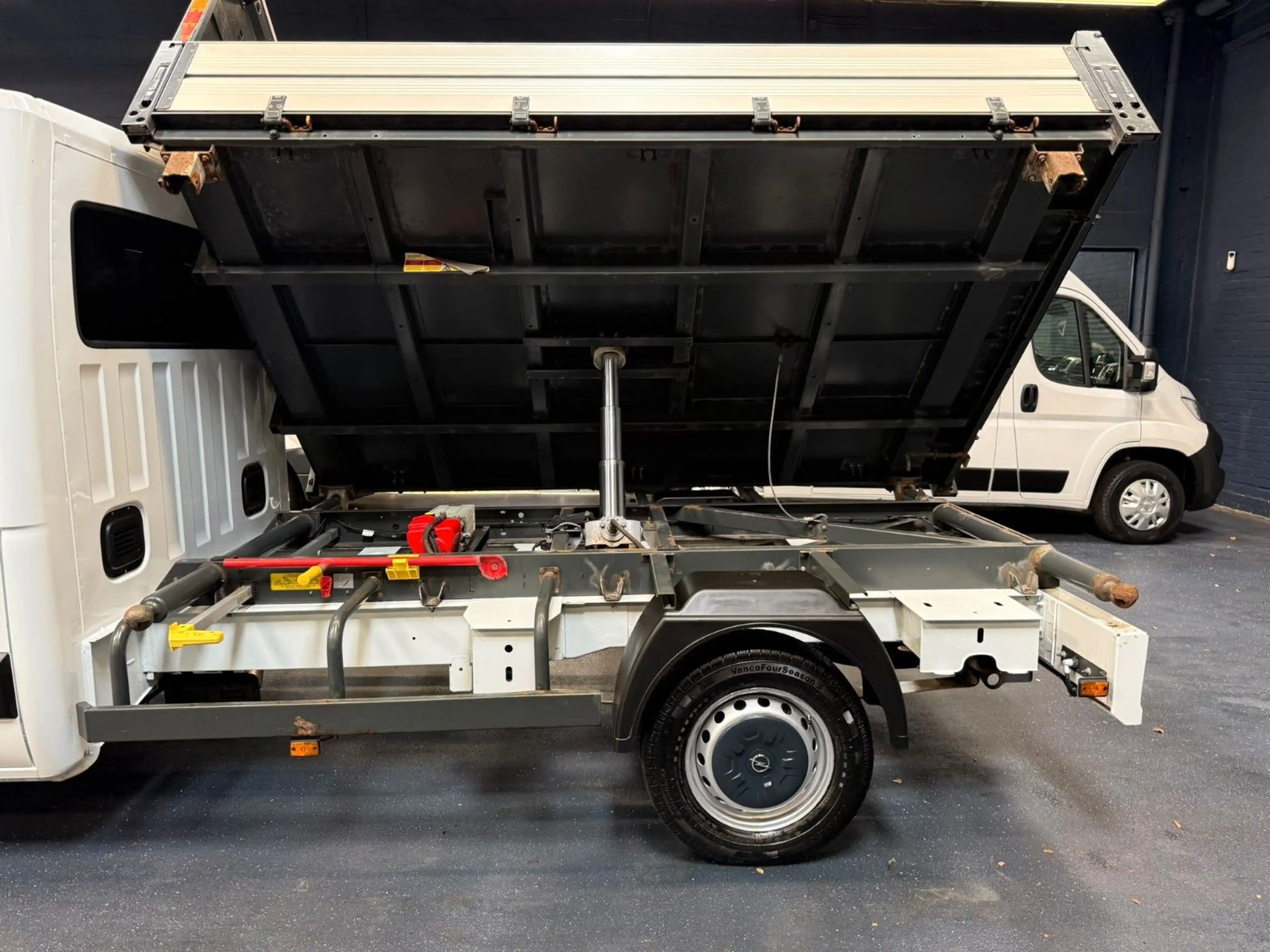 Opel Movano DoKa MAXI 3 Seiten Kipper Klima AHK — photo 11