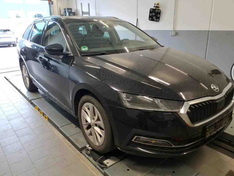 Skoda Octavia Combi 1.4TSI Hybrid LED+NAVI+SHZ+ACC+HUD — photo 4