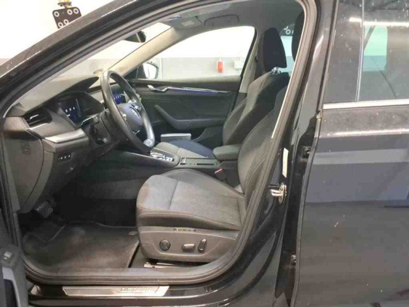 Skoda Octavia Combi 1.4TSI Hybrid LED+NAVI+SHZ+ACC+HUD — photo 7