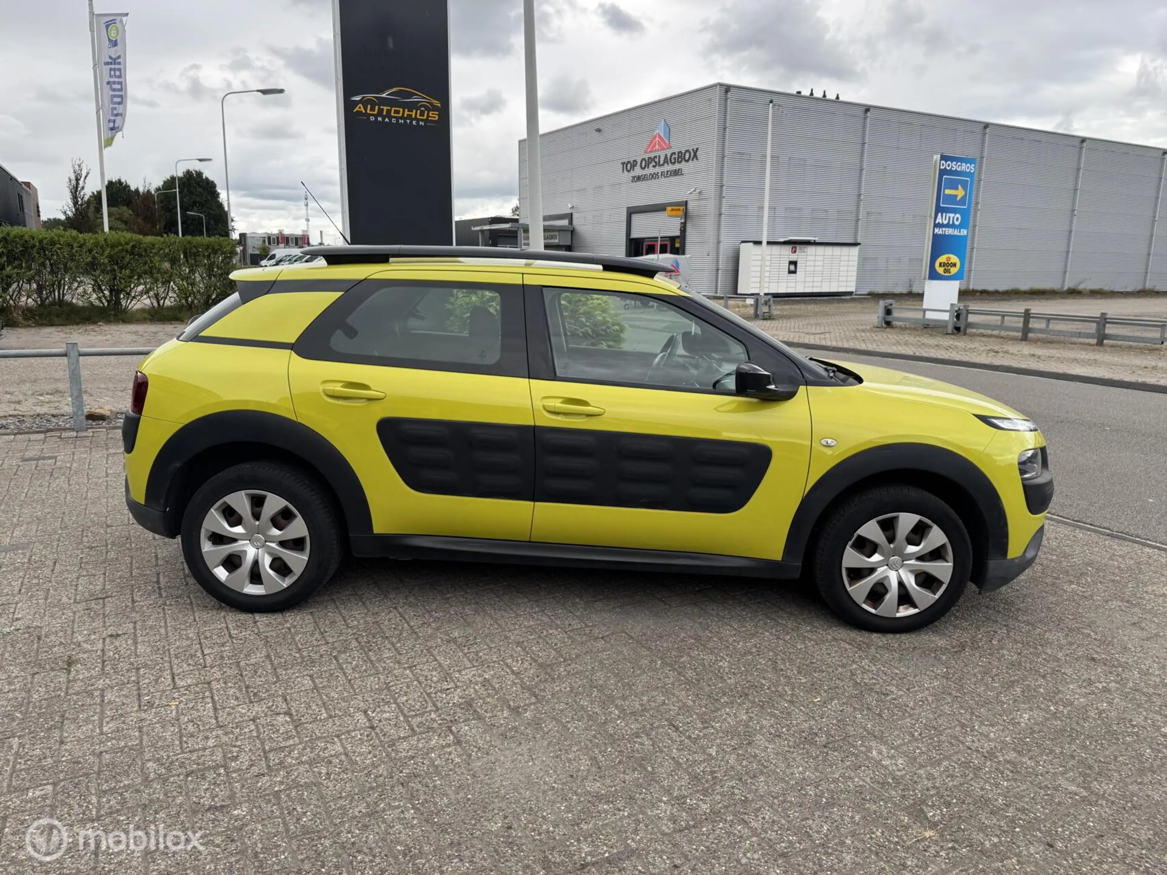Citroen C4 Cactus 1.2 VTi Business navi 68311 km — photo 6