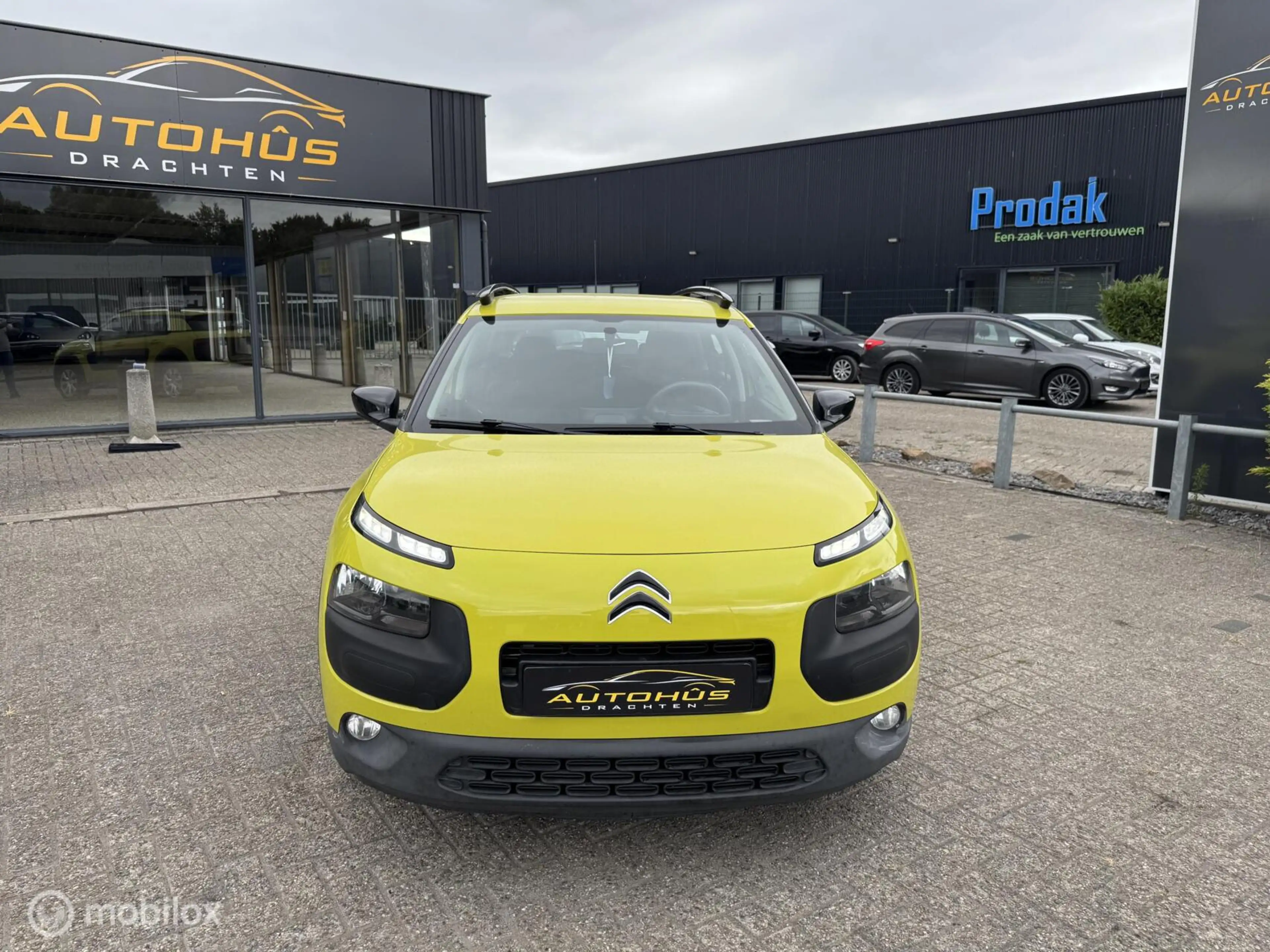 Citroen C4 Cactus 1.2 VTi Business navi 68311 km — photo 8